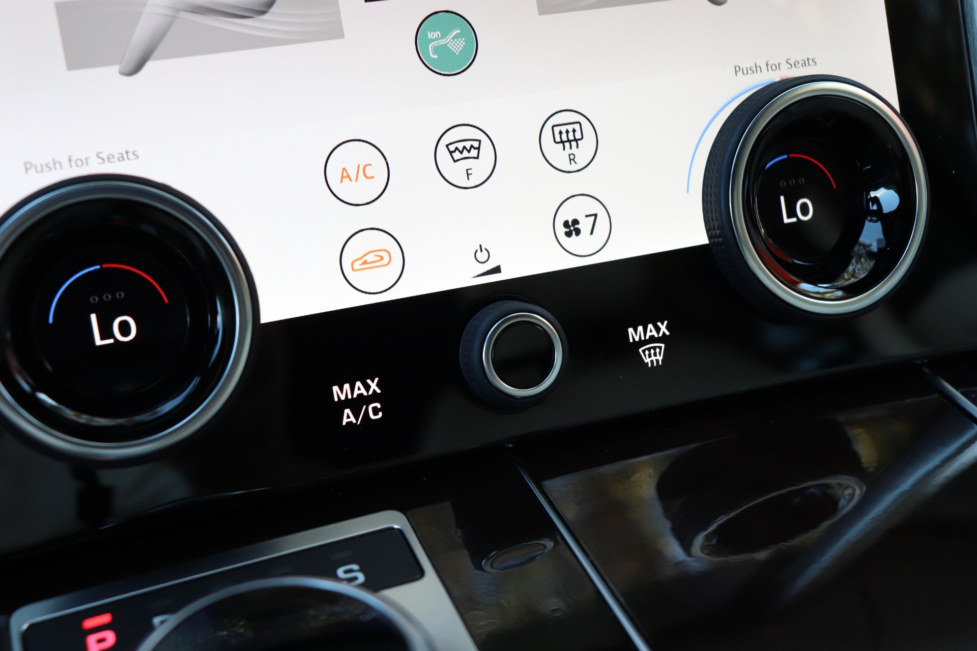 Used-2019-Land-Rover-Range-Rover-Supercharged