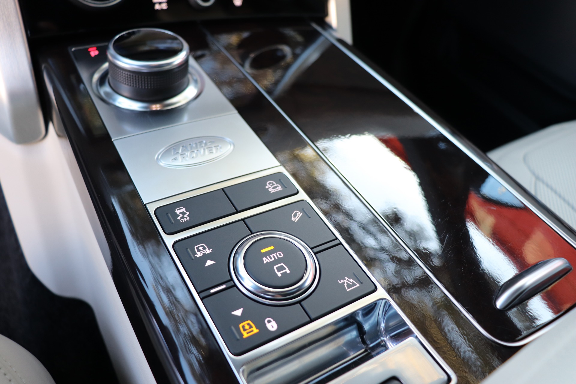 Used-2019-Land-Rover-Range-Rover-Supercharged