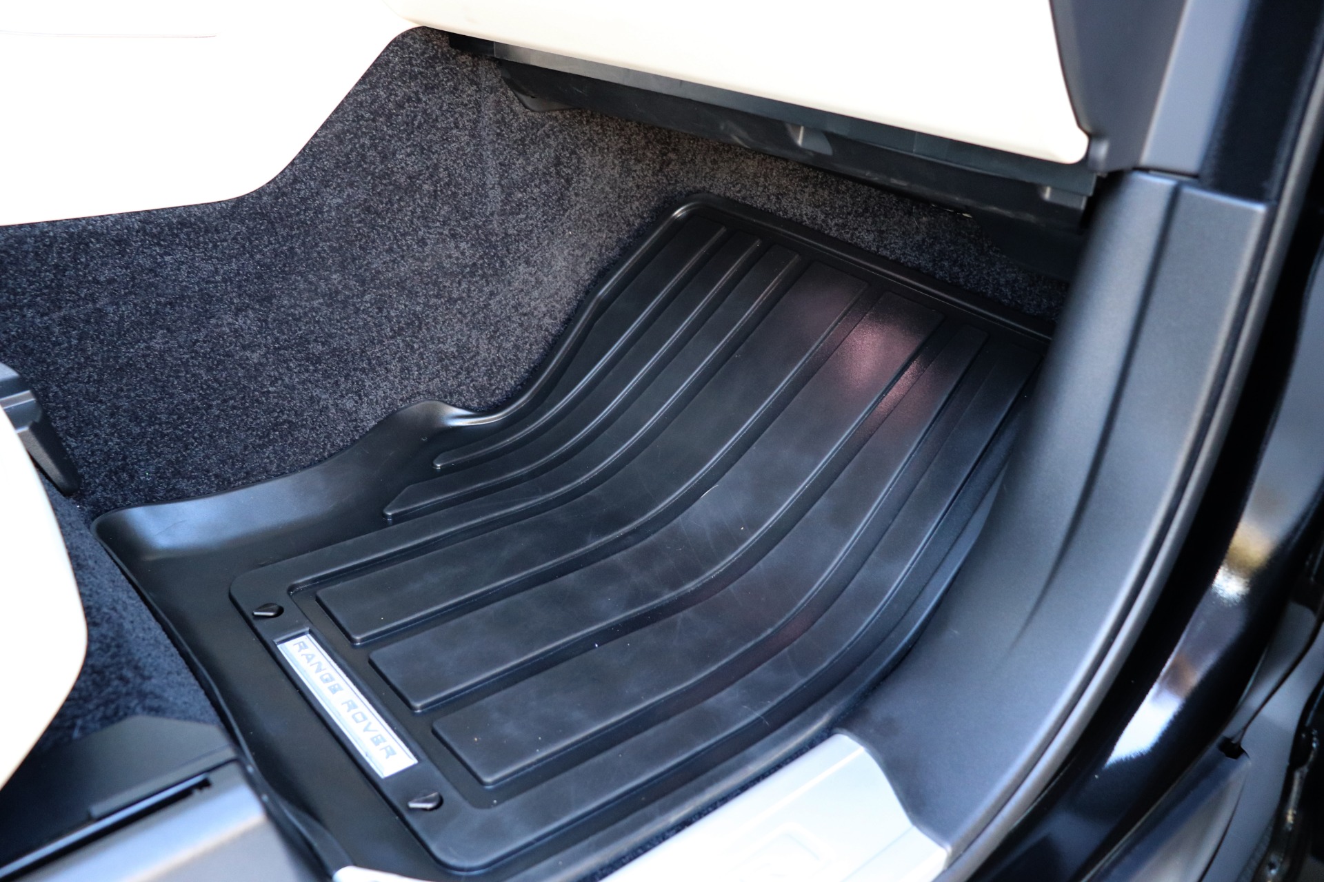 Used-2019-Land-Rover-Range-Rover-Supercharged