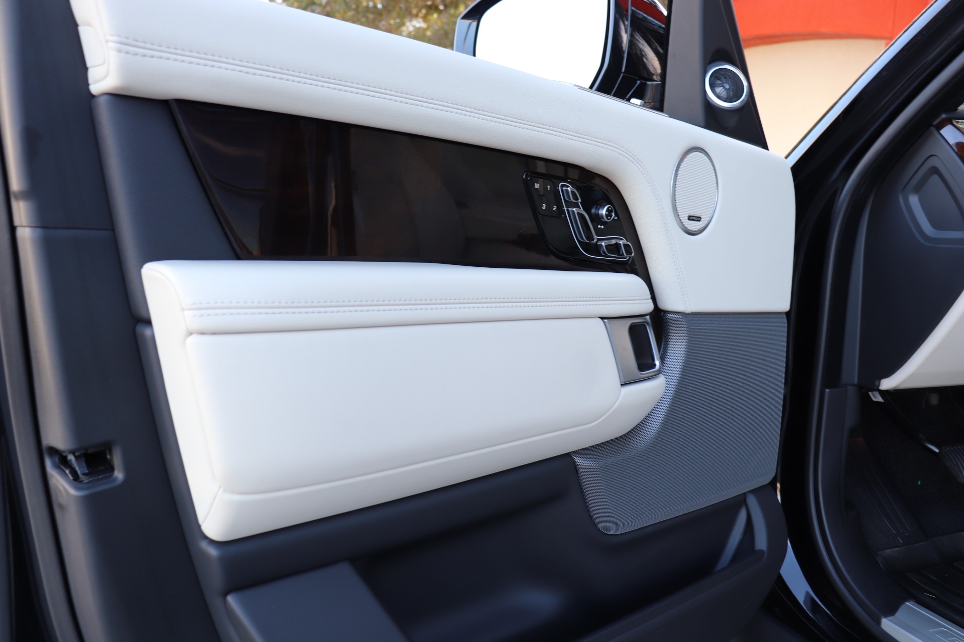 Used-2019-Land-Rover-Range-Rover-Supercharged