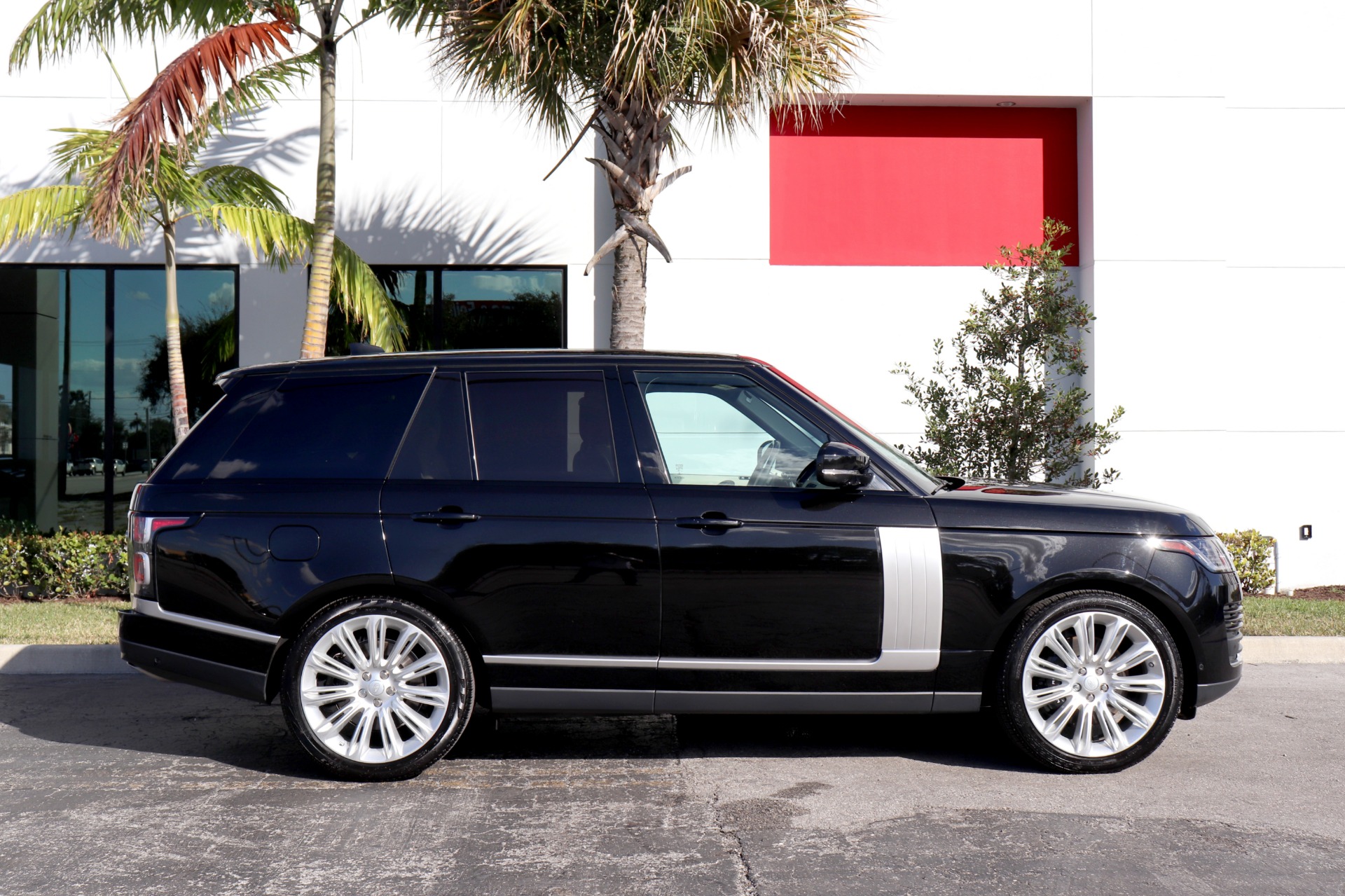 Used-2019-Land-Rover-Range-Rover-Supercharged