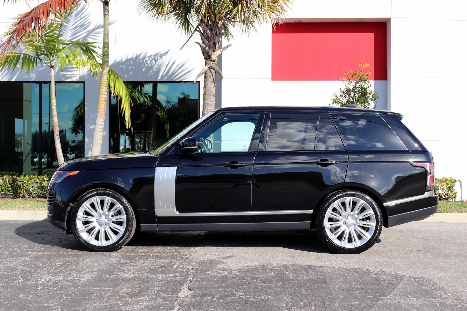 Used-2019-Land-Rover-Range-Rover-Supercharged