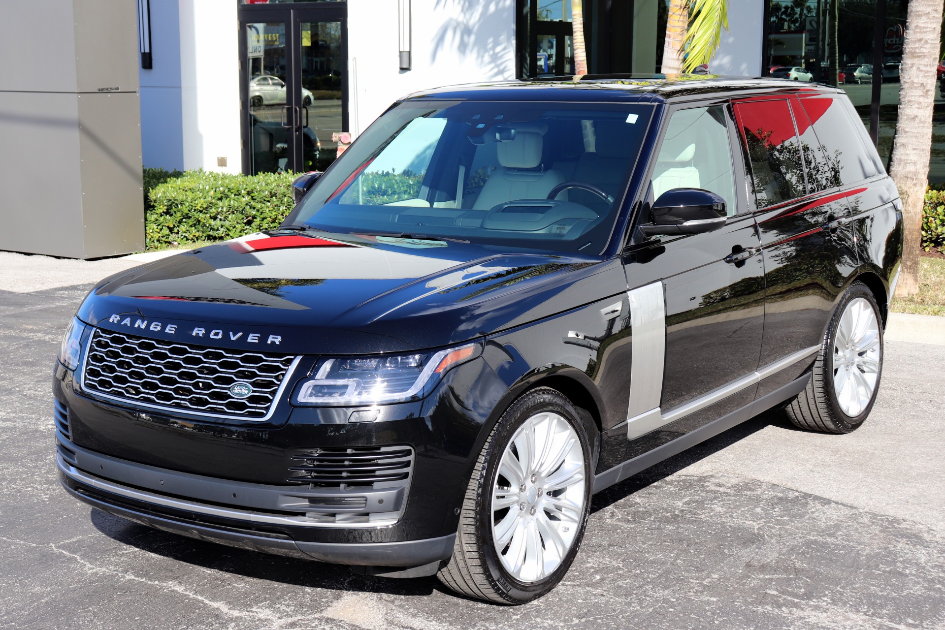 Used-2019-Land-Rover-Range-Rover-Supercharged