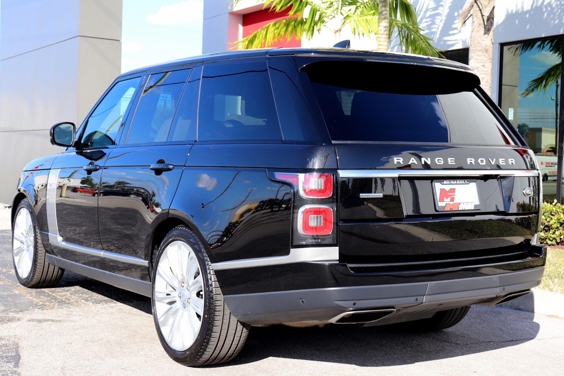 Used-2019-Land-Rover-Range-Rover-Supercharged