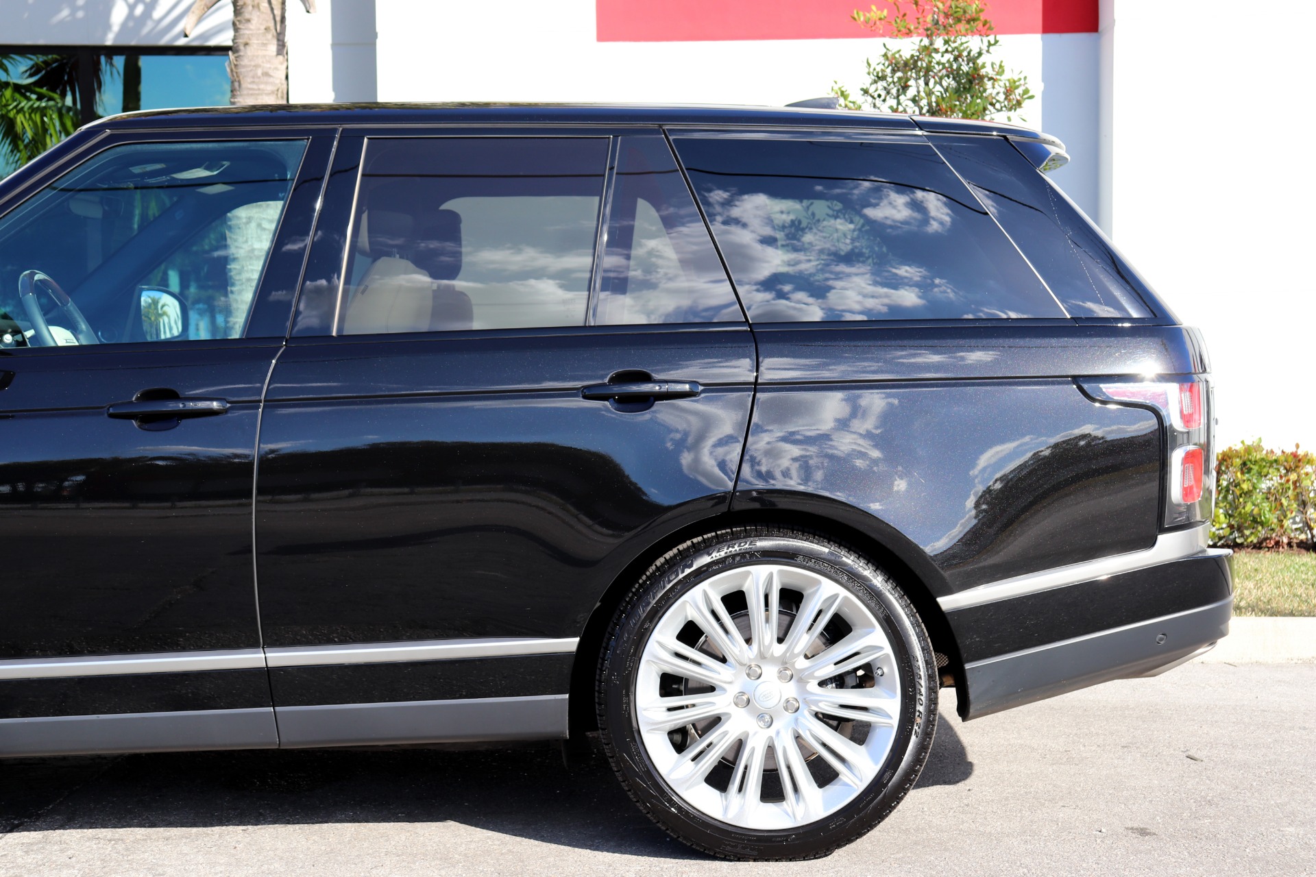 Used-2019-Land-Rover-Range-Rover-Supercharged