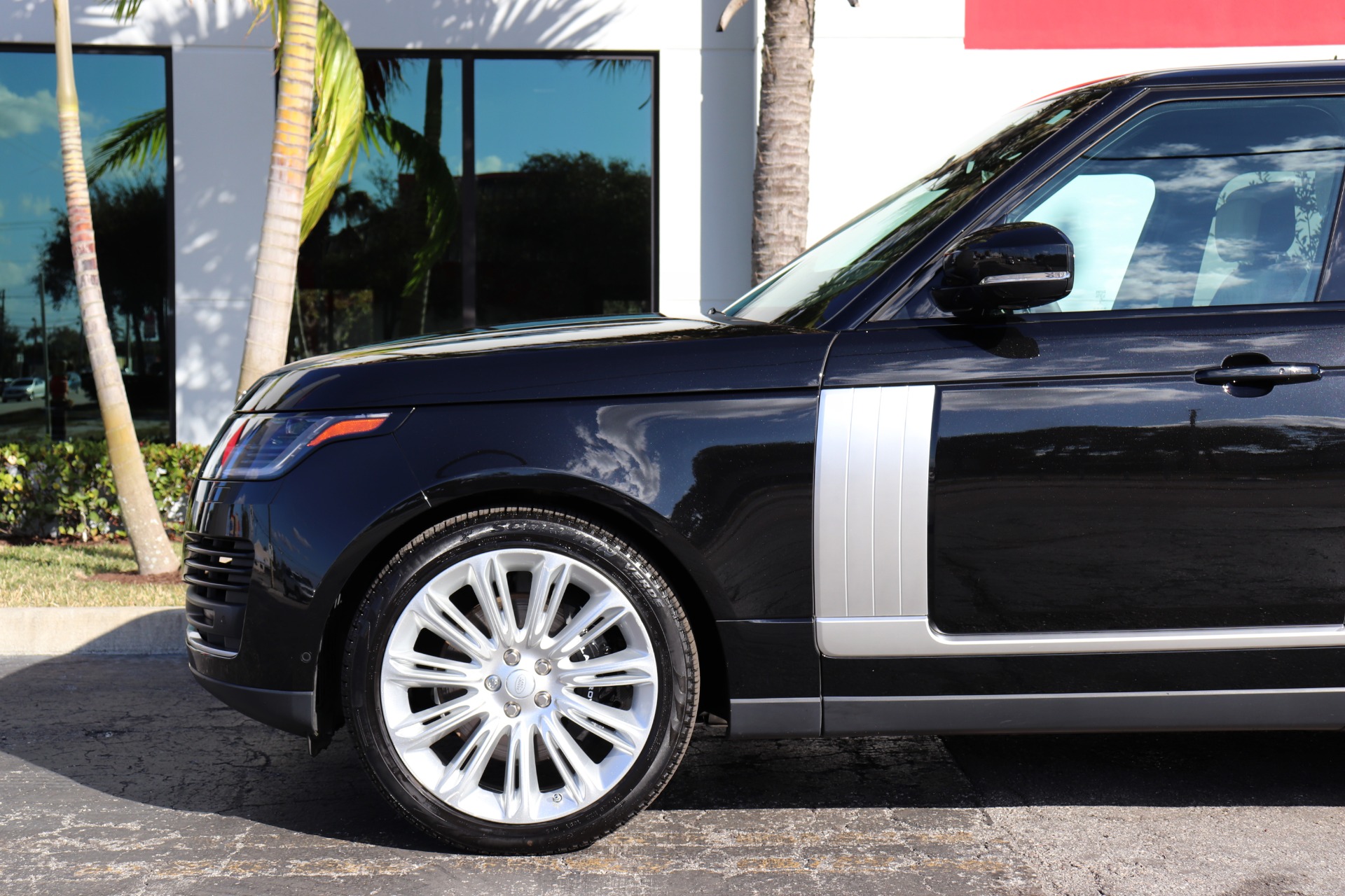 Used-2019-Land-Rover-Range-Rover-Supercharged
