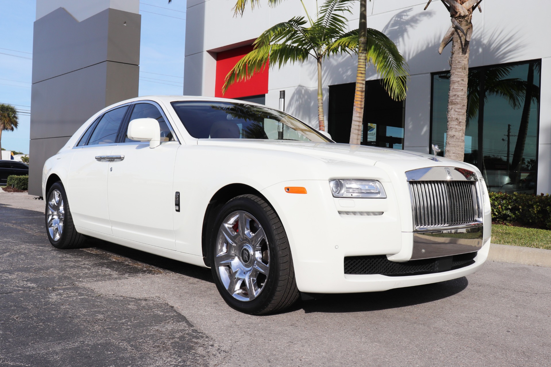 Used-2011-Rolls-Royce-Ghost