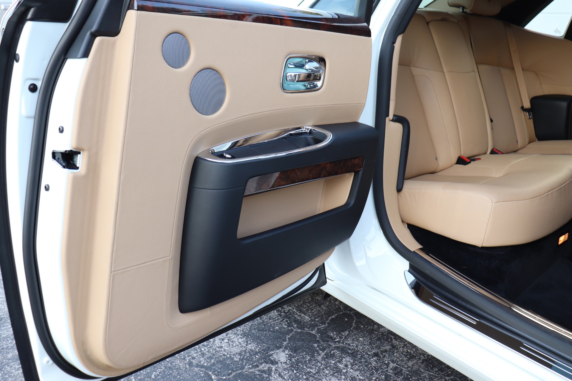 Used-2011-Rolls-Royce-Ghost