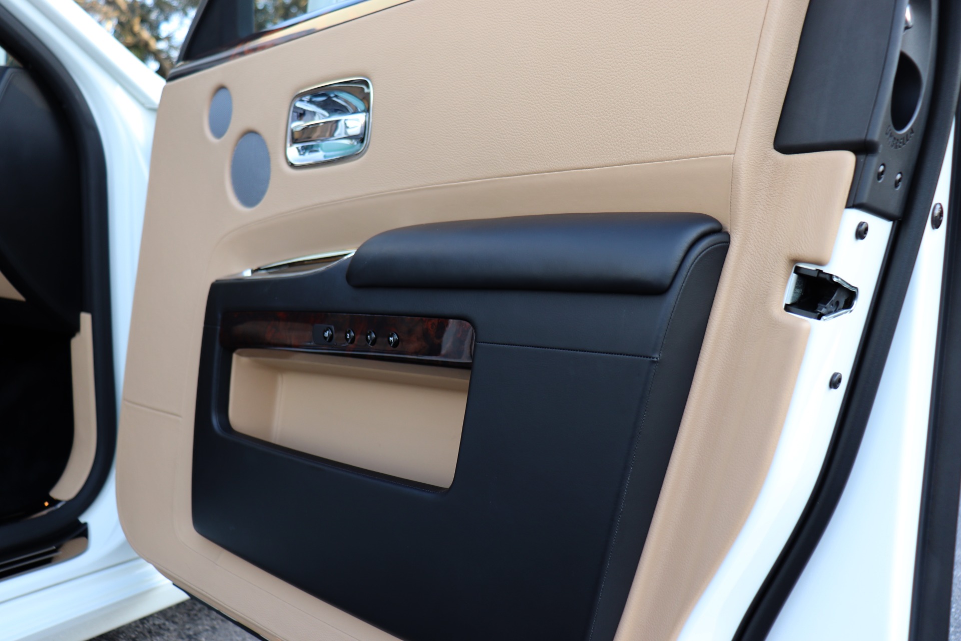 Used-2011-Rolls-Royce-Ghost