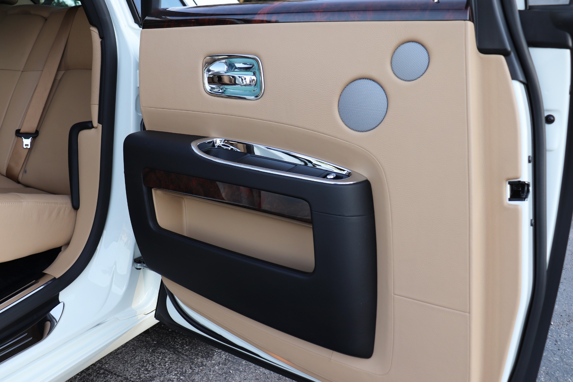 Used-2011-Rolls-Royce-Ghost
