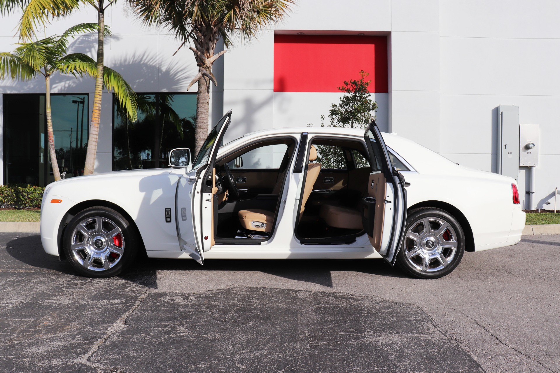 Used-2011-Rolls-Royce-Ghost