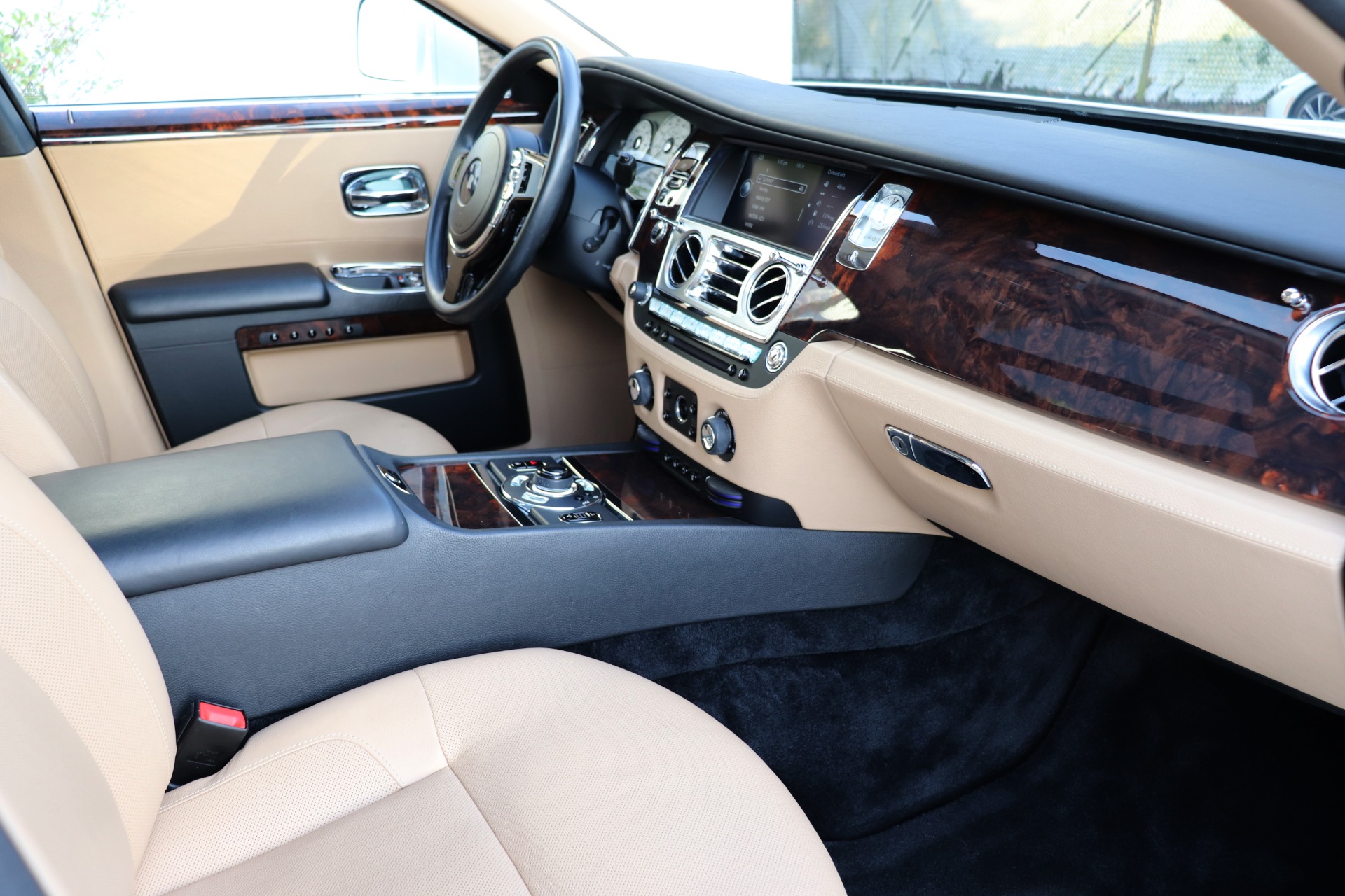 Used-2011-Rolls-Royce-Ghost