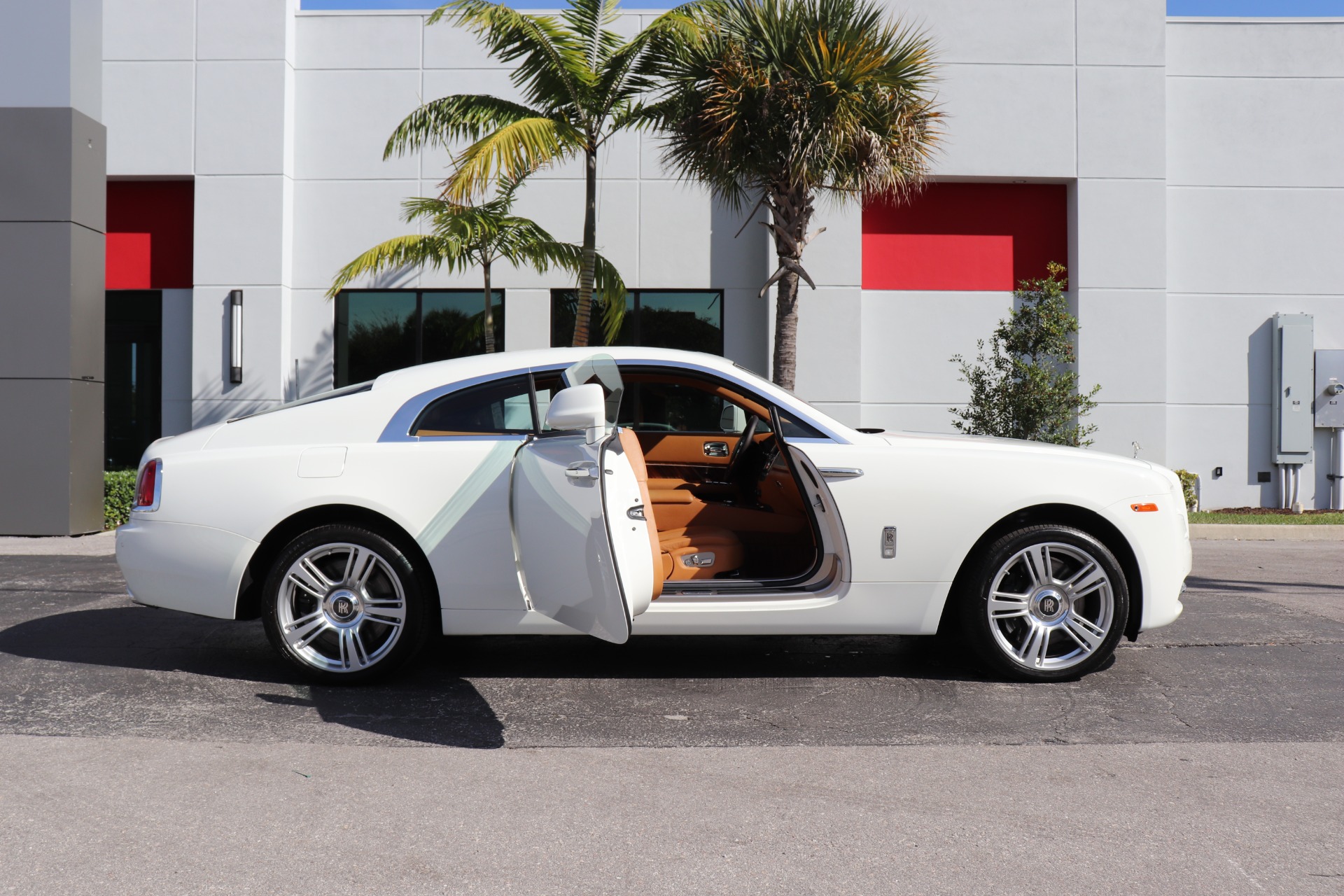 Used-2015-Rolls-Royce-Wraith