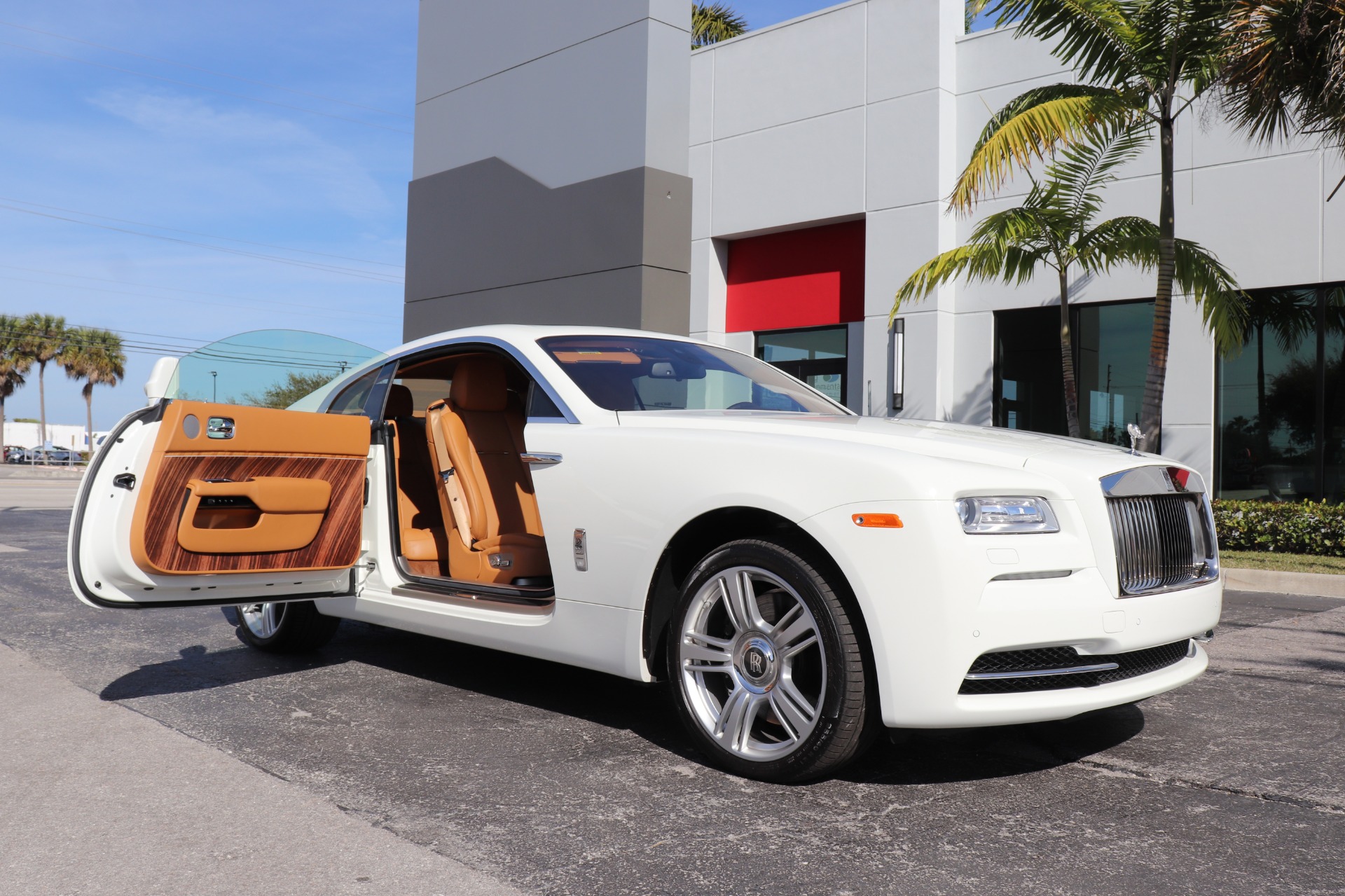 Used-2015-Rolls-Royce-Wraith