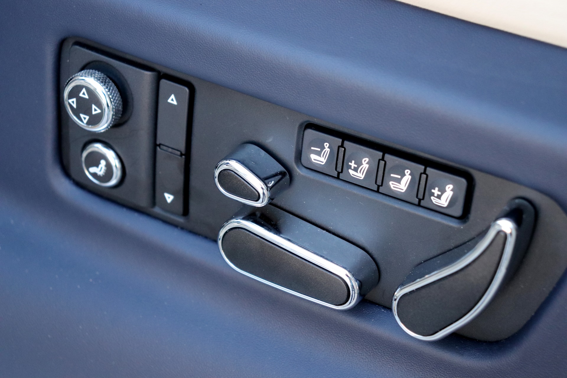 Used-2021-Bentley-Bentayga-V8-First-Edition