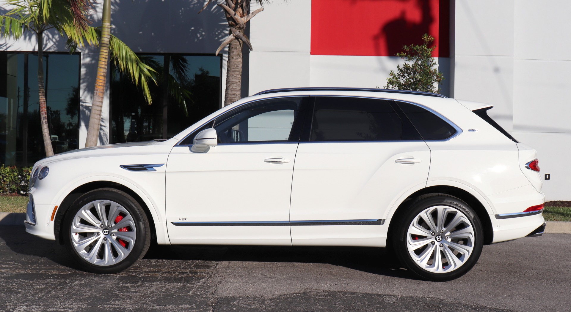 Used-2021-Bentley-Bentayga-V8-First-Edition