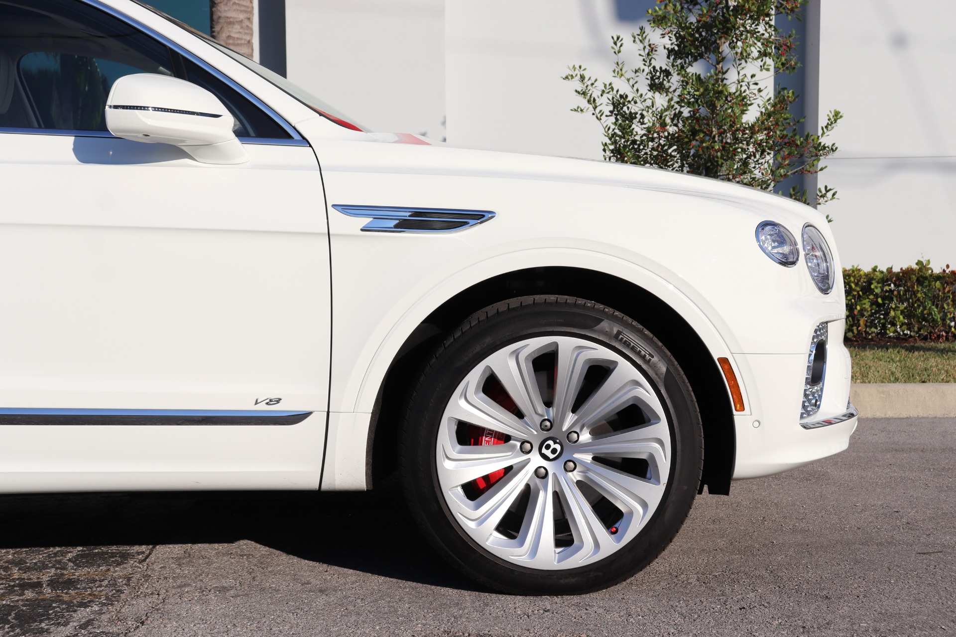 Used-2021-Bentley-Bentayga-V8-First-Edition