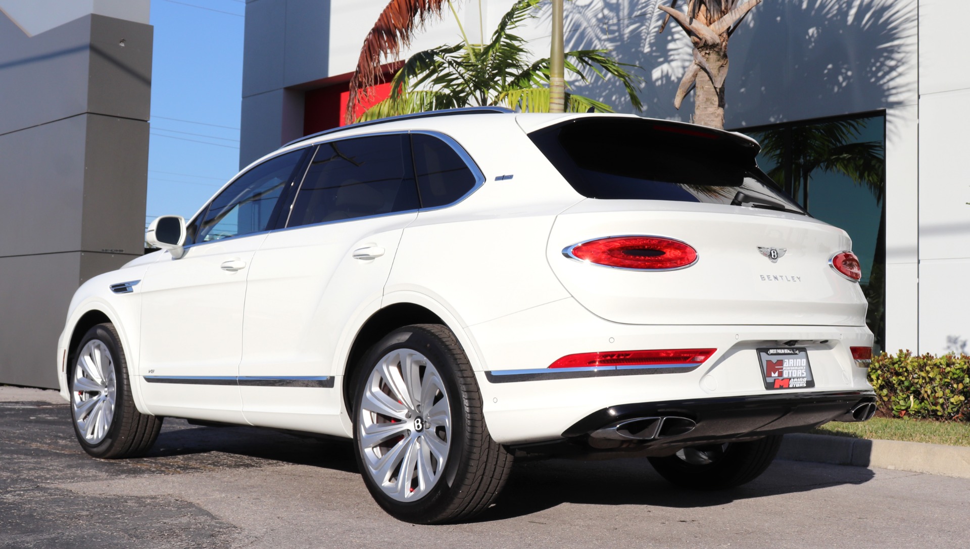 Used-2021-Bentley-Bentayga-V8-First-Edition