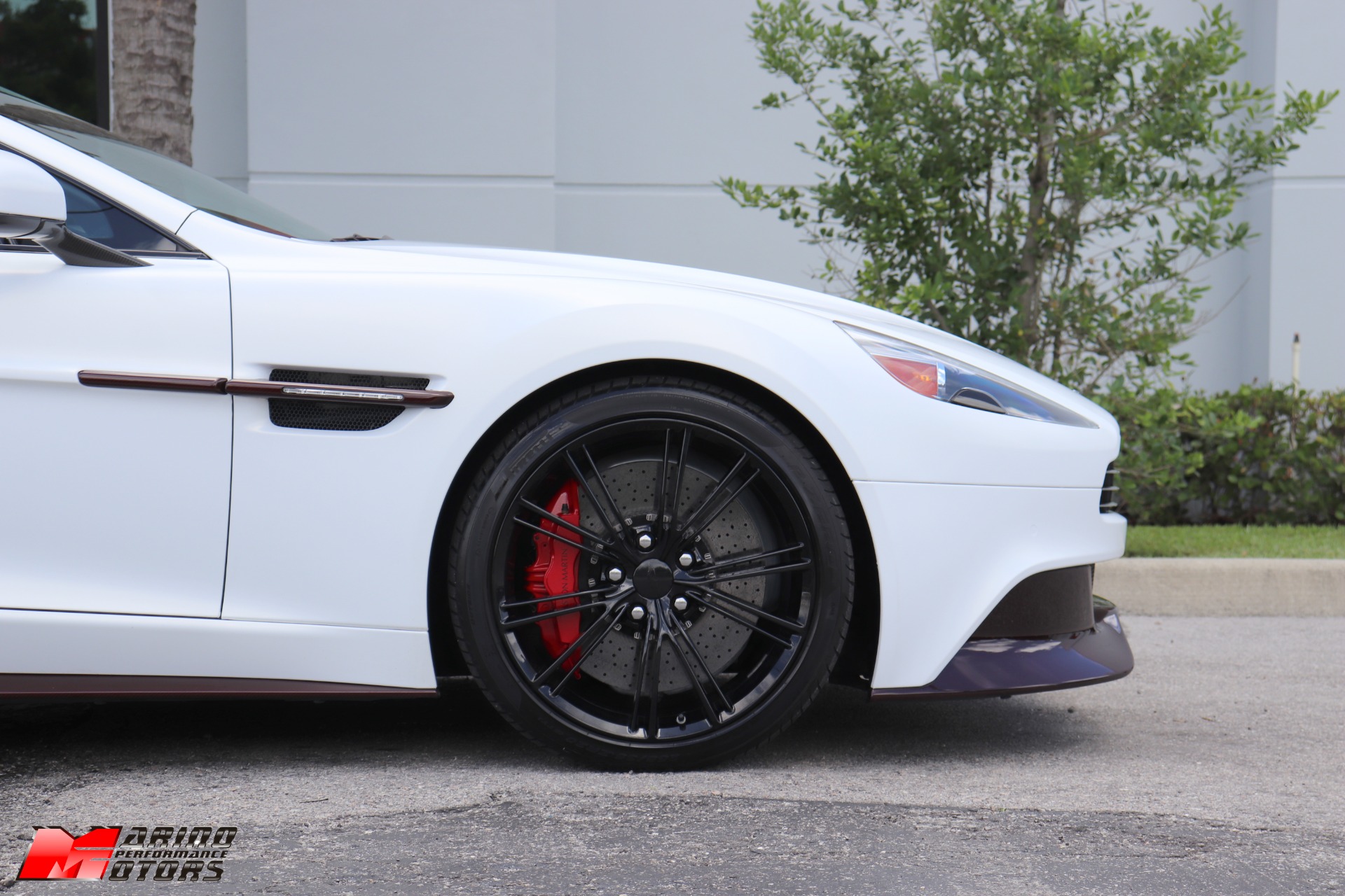 Used-2014-Aston-Martin-Vanquish-Volante