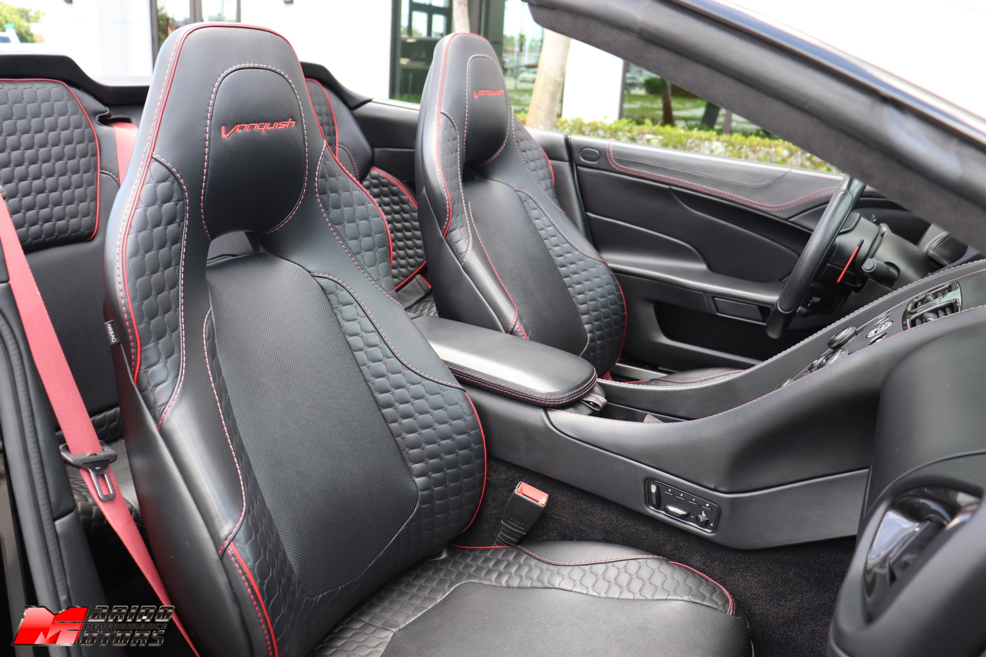 Used-2014-Aston-Martin-Vanquish-Volante