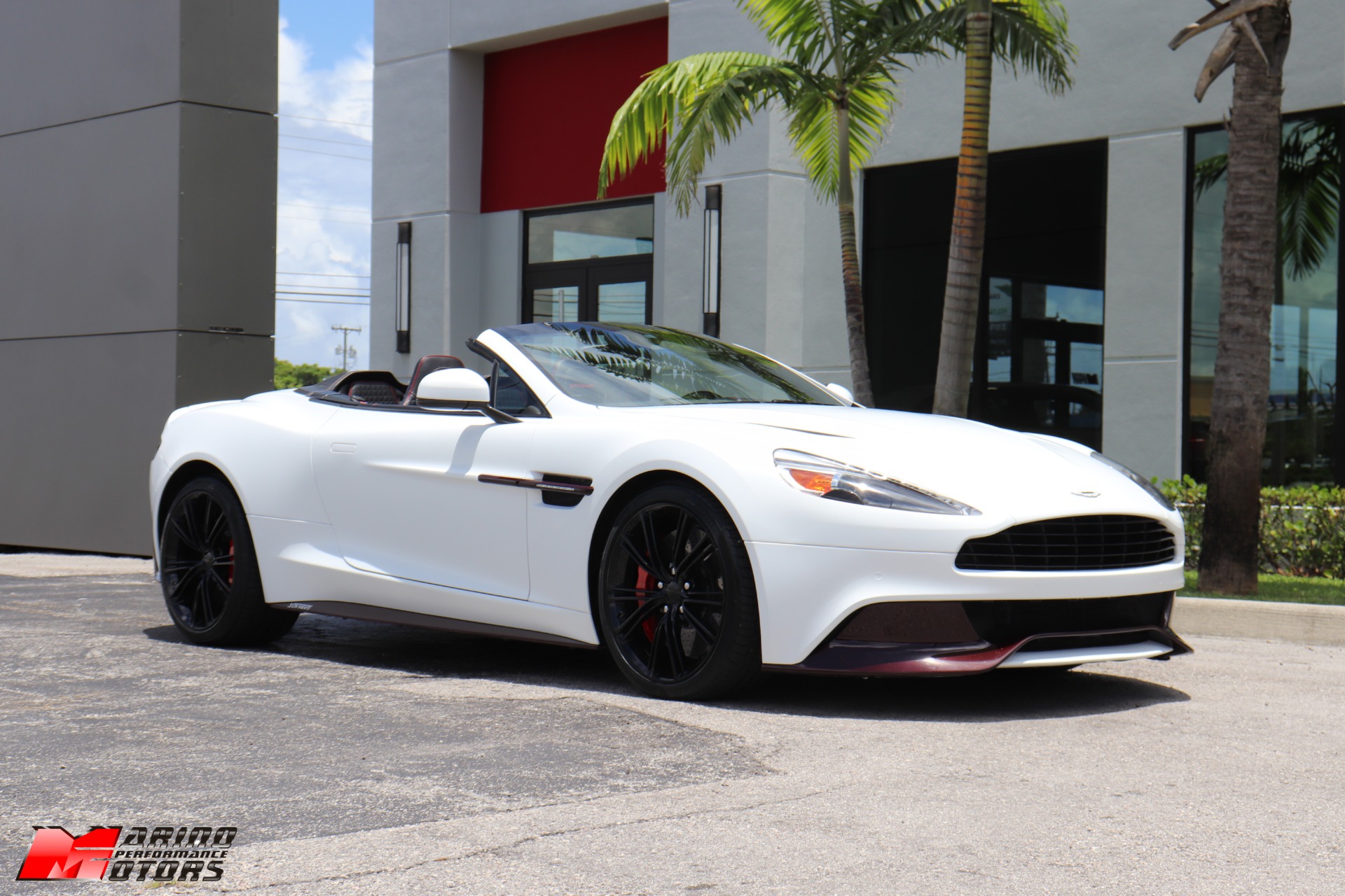 Used-2014-Aston-Martin-Vanquish-Volante