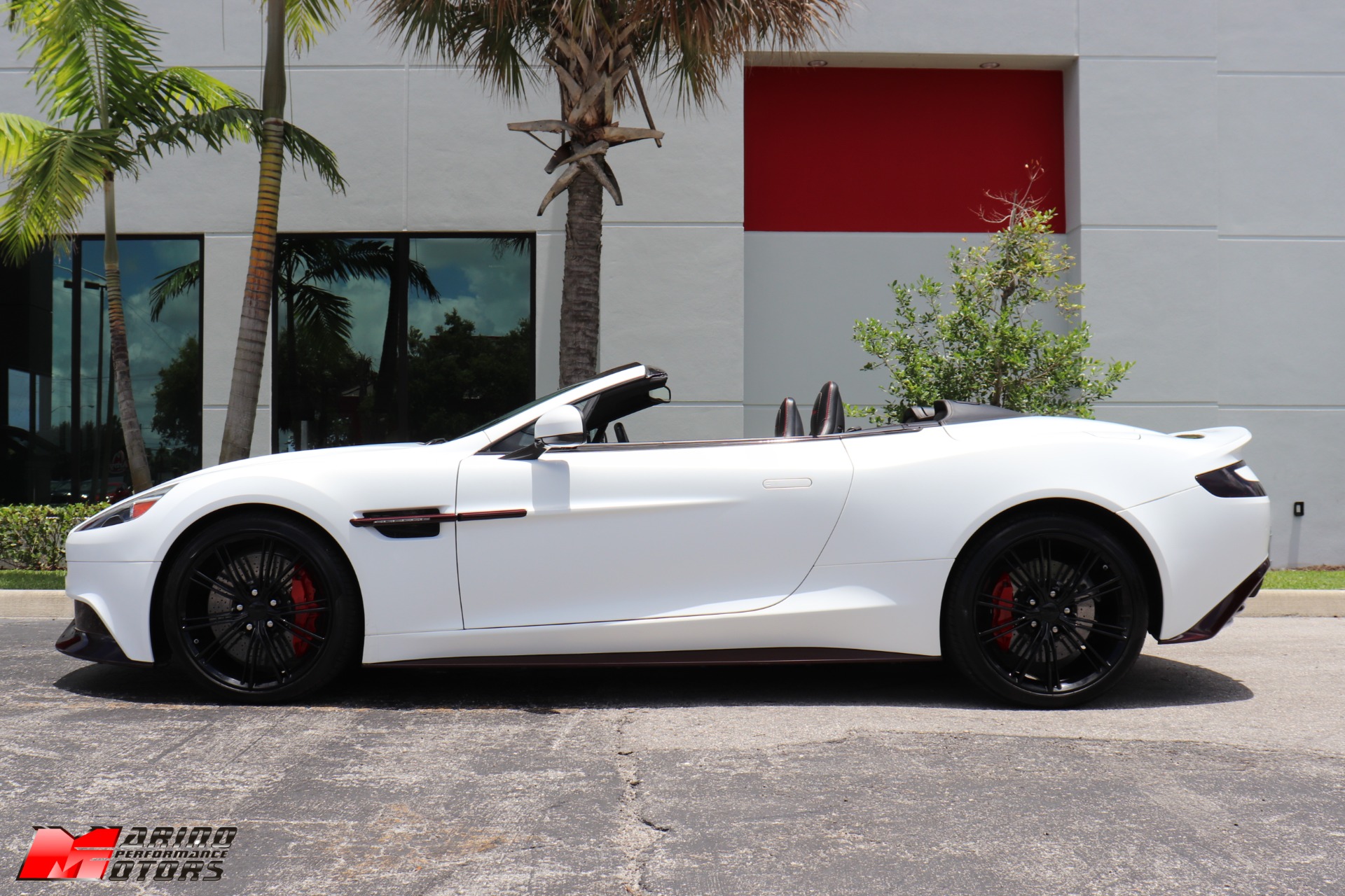 Used-2014-Aston-Martin-Vanquish-Volante