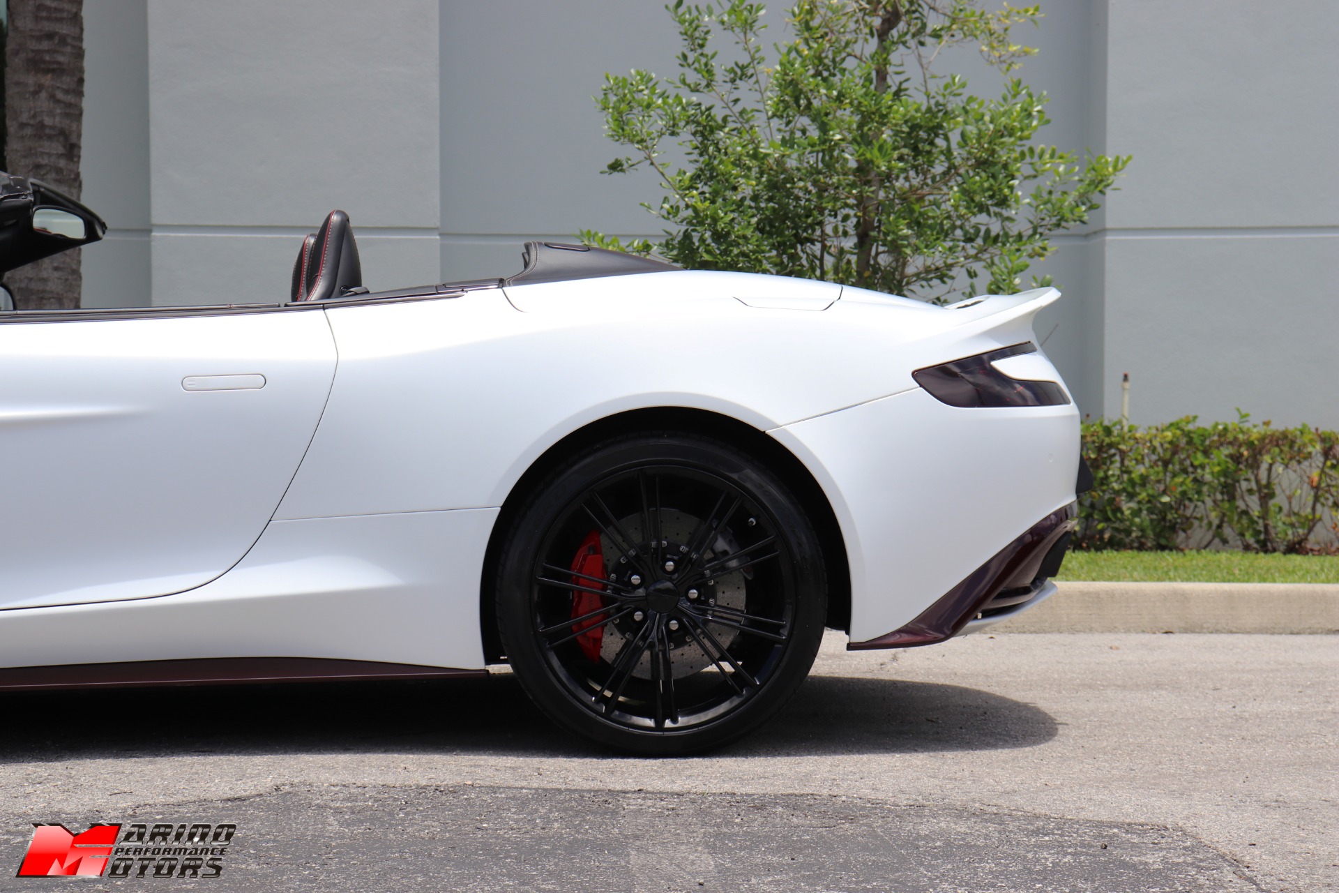 Used-2014-Aston-Martin-Vanquish-Volante