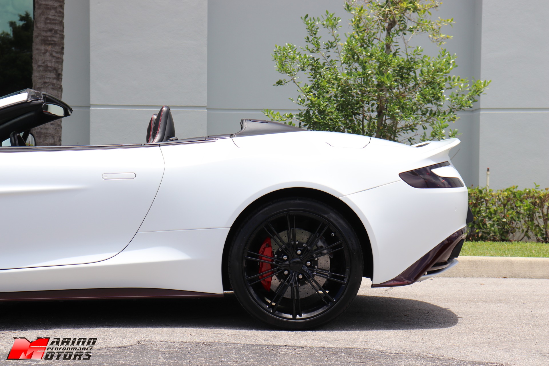 Used-2014-Aston-Martin-Vanquish-Volante