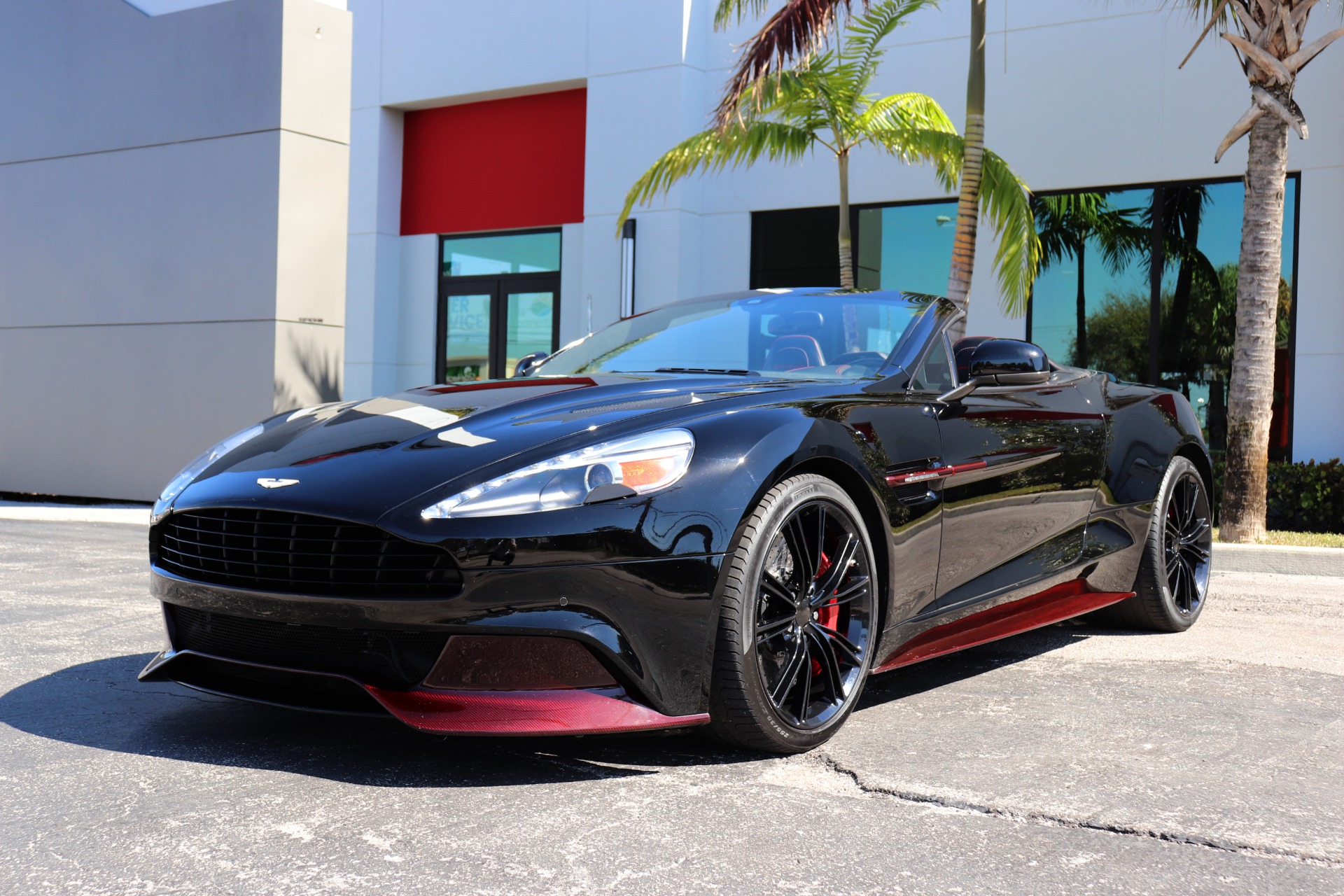 Used-2014-Aston-Martin-Vanquish-Volante