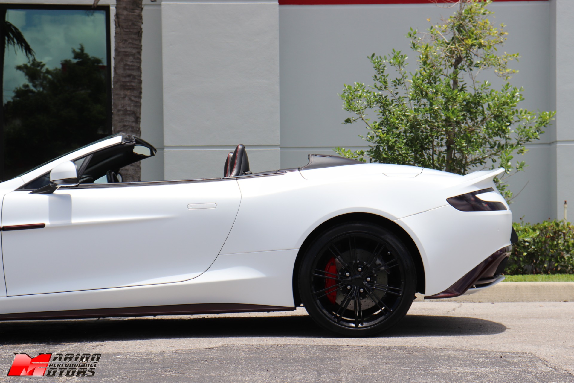 Used-2014-Aston-Martin-Vanquish-Volante