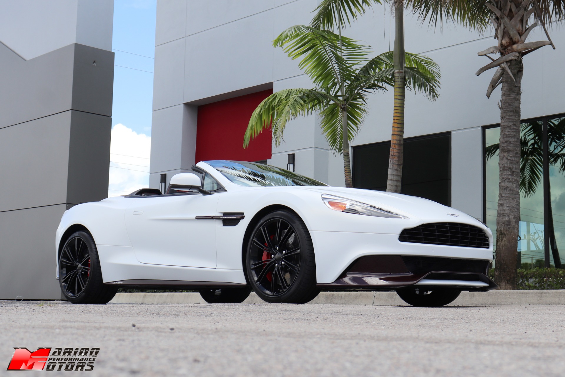 Used-2014-Aston-Martin-Vanquish-Volante