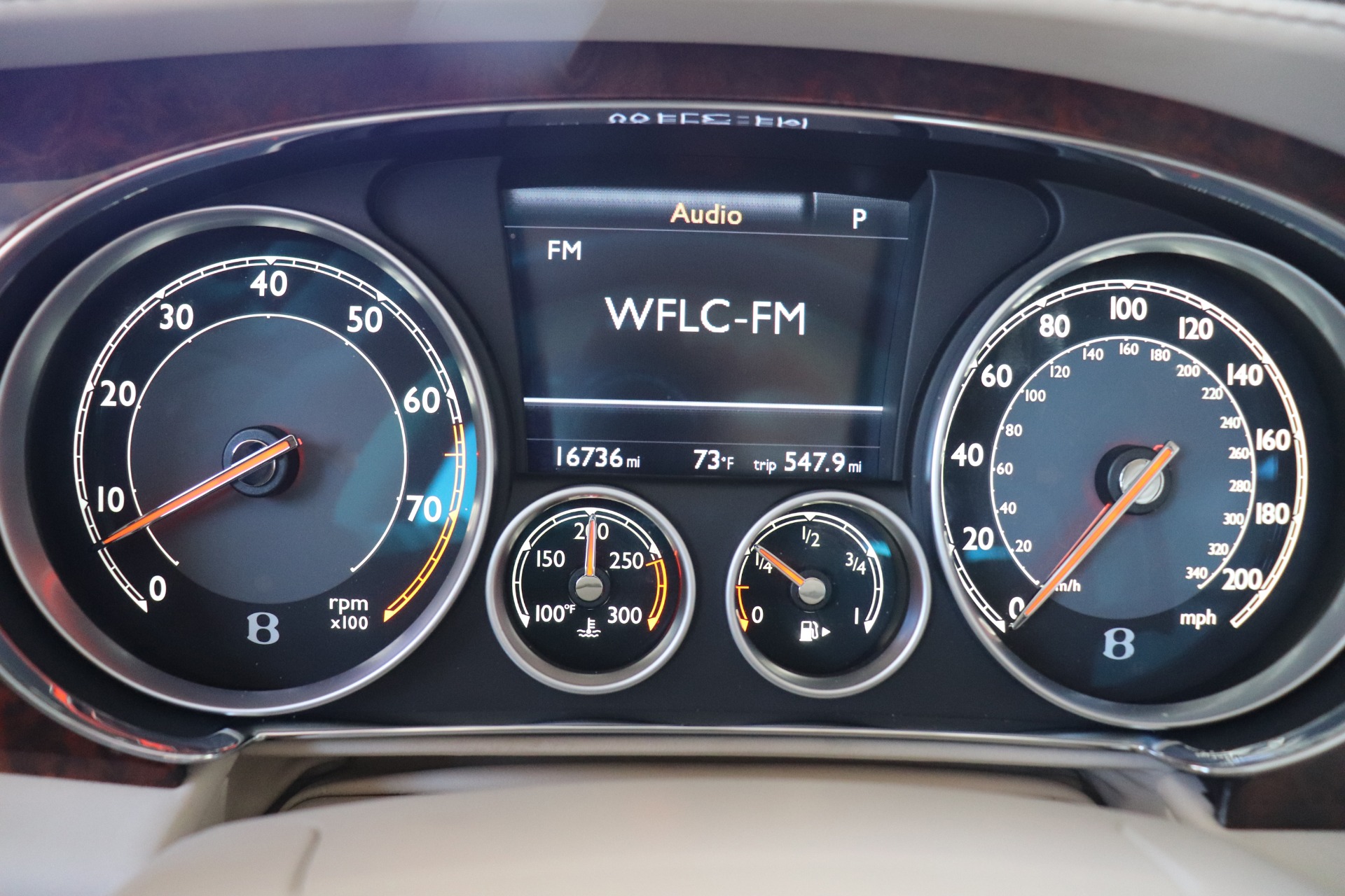 Used-2015-Bentley-Flying-Spur-V8
