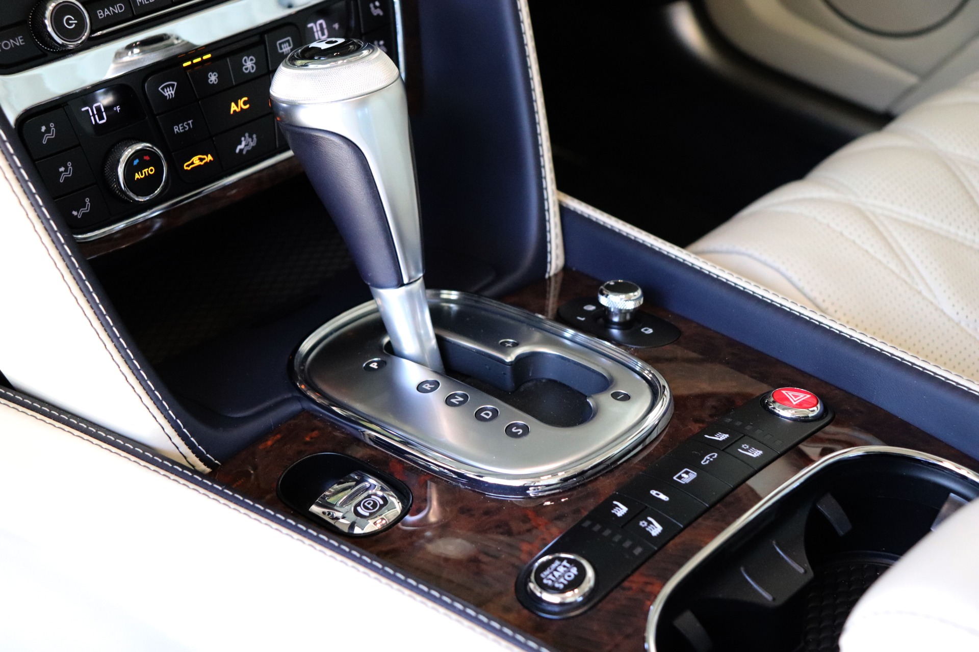 Used-2015-Bentley-Flying-Spur-V8