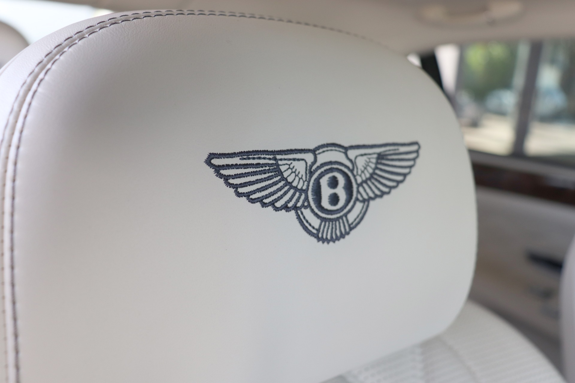 Used-2015-Bentley-Flying-Spur-V8