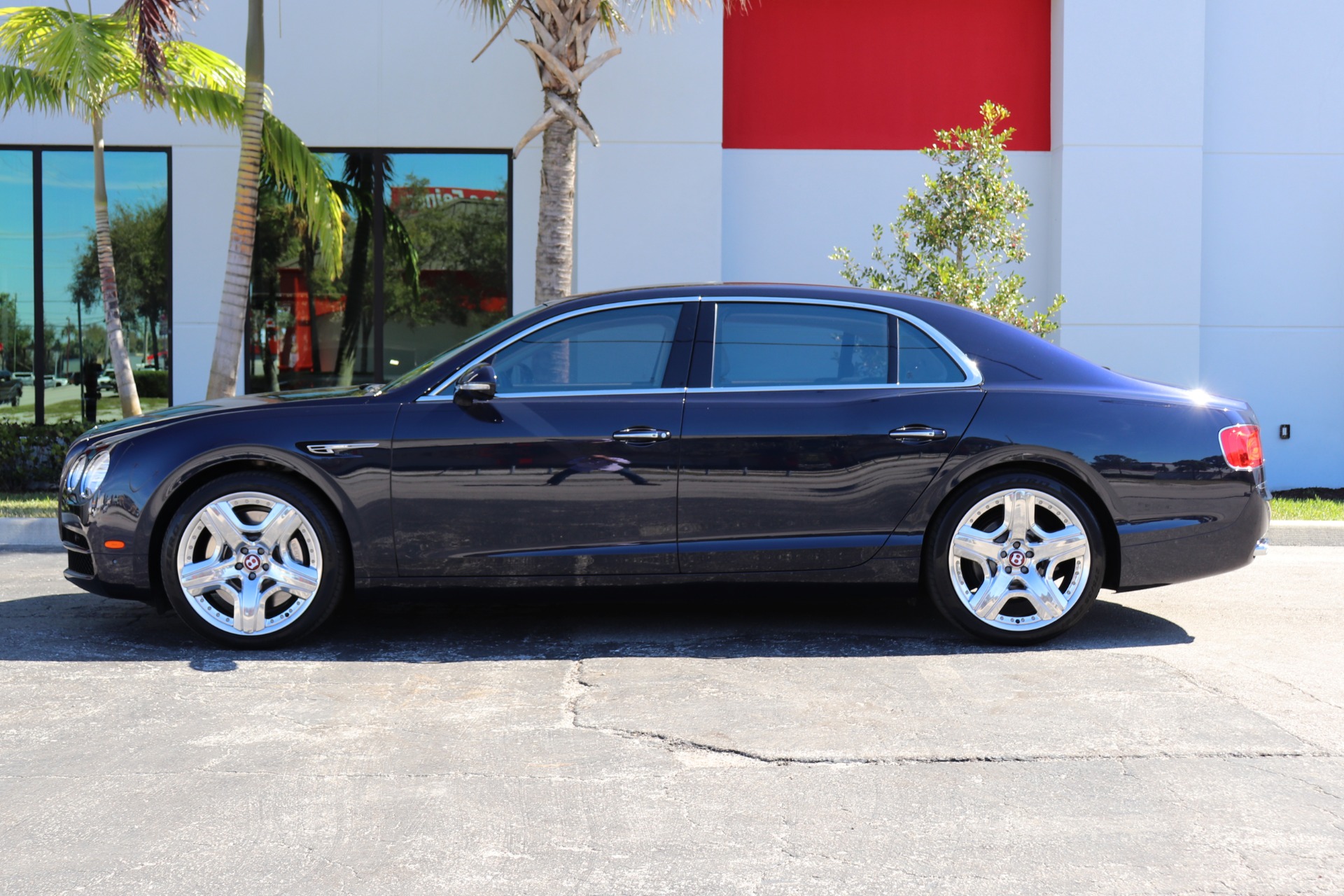 Used-2015-Bentley-Flying-Spur-V8