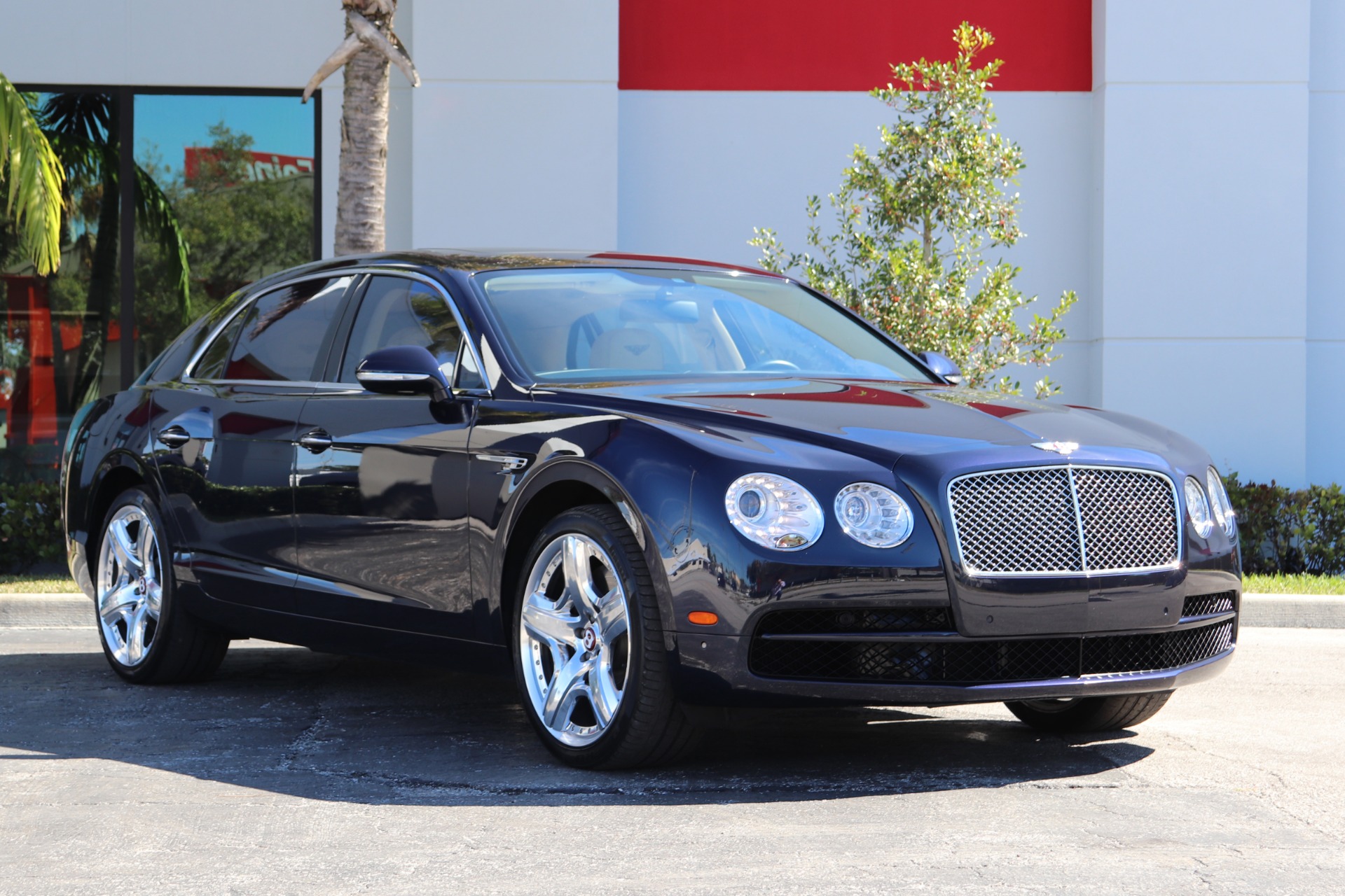 Used-2015-Bentley-Flying-Spur-V8