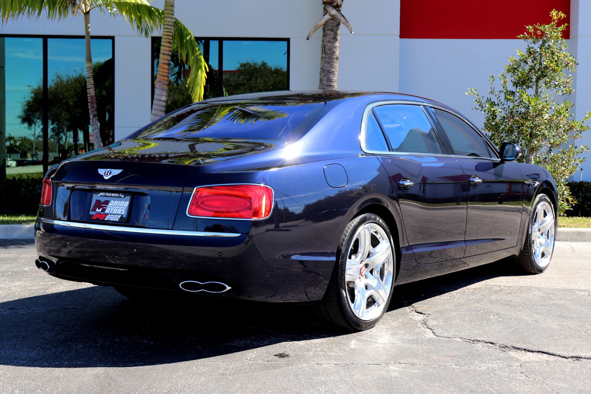 Used-2015-Bentley-Flying-Spur-V8