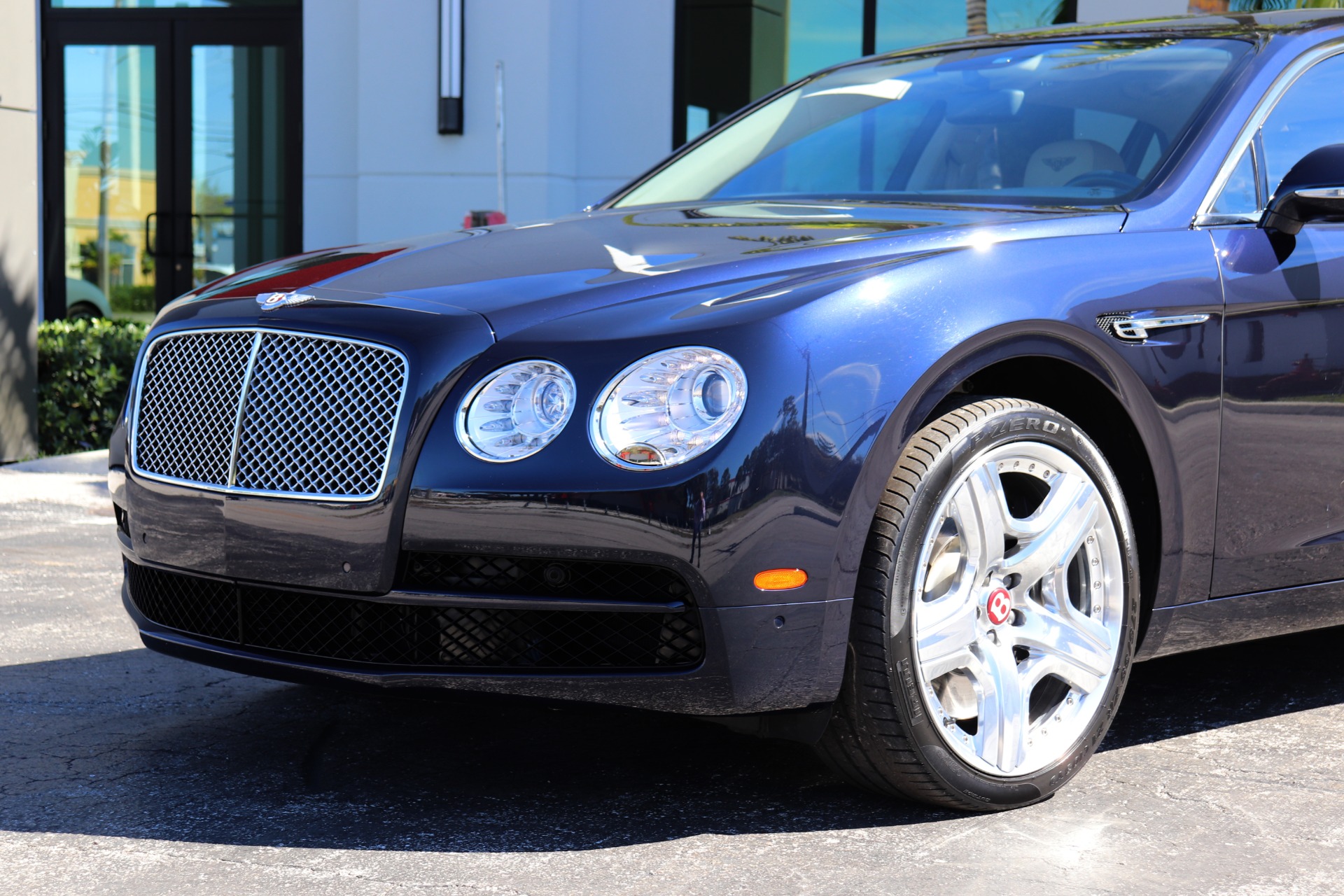 Used-2015-Bentley-Flying-Spur-V8