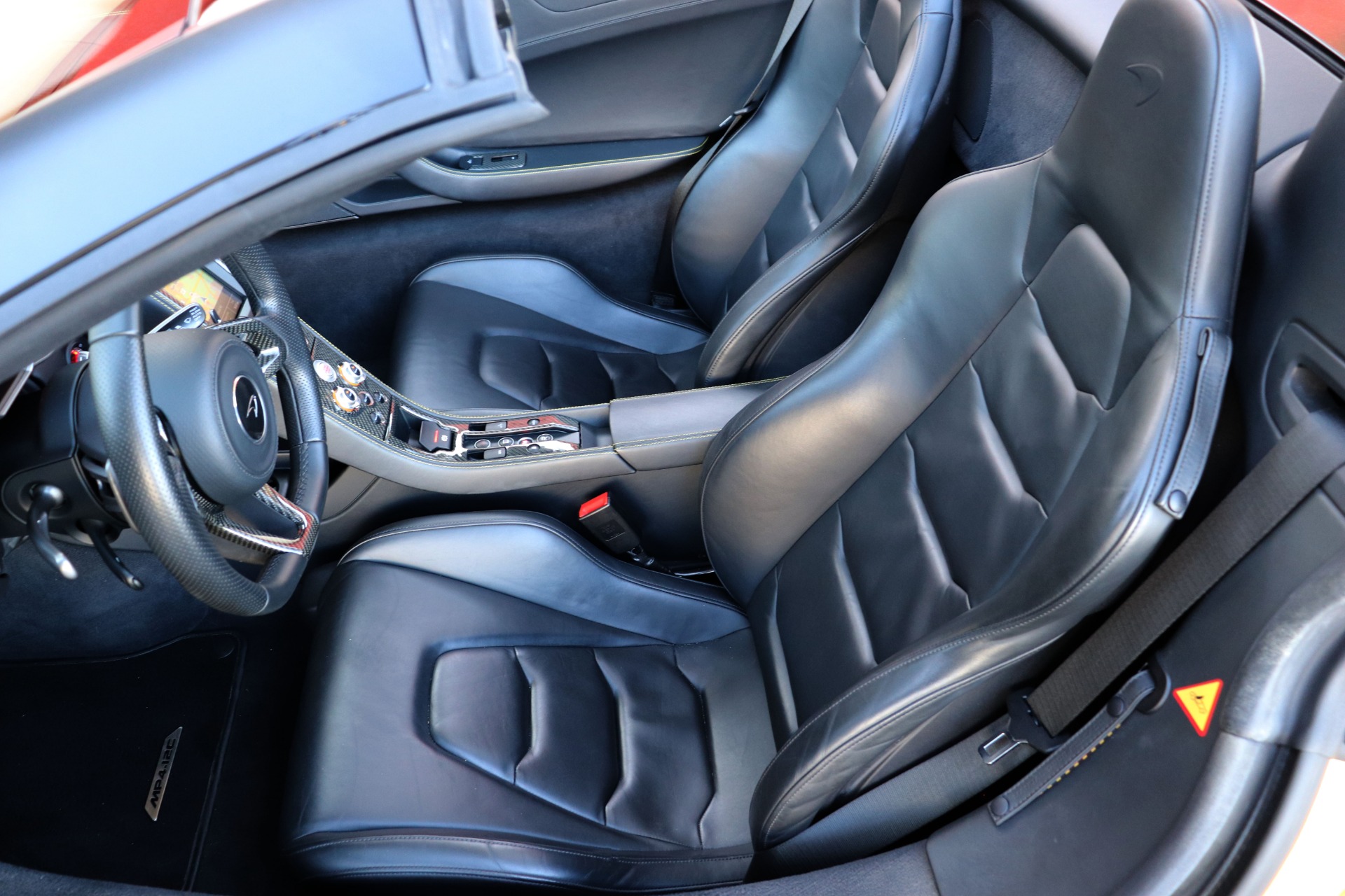 Used-2014-McLaren-MP4-12C-Spider