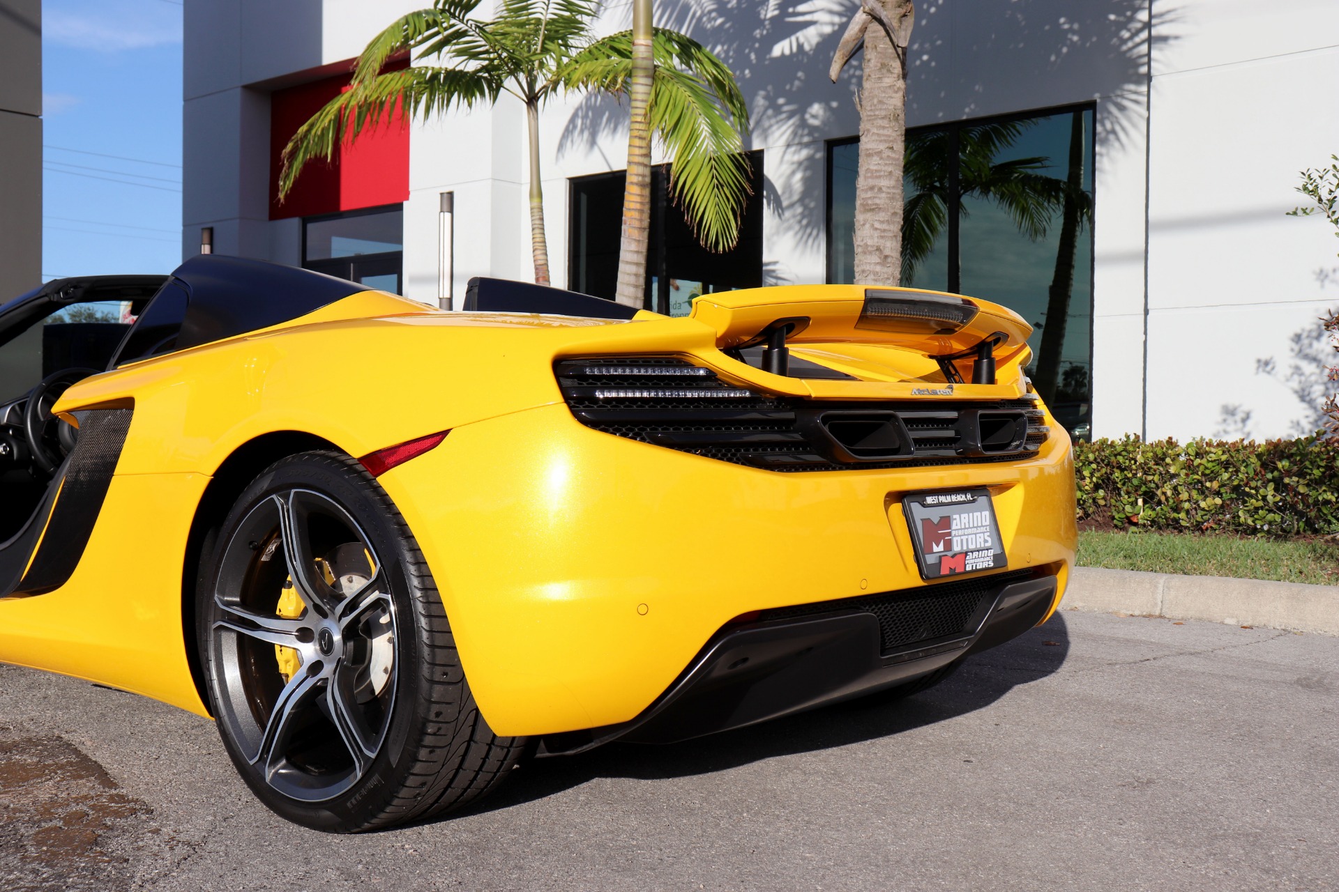 Used-2014-McLaren-MP4-12C-Spider