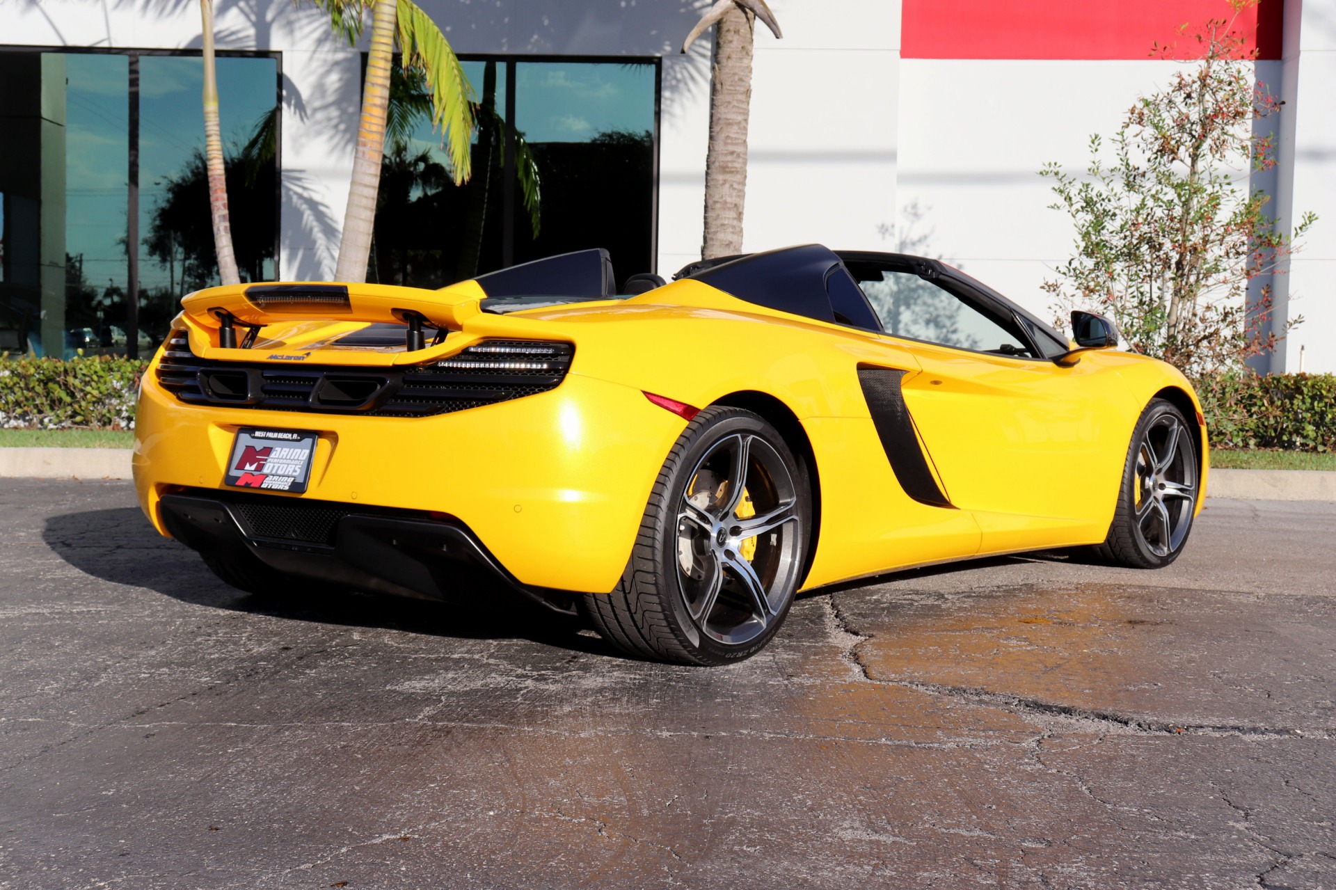 Used-2014-McLaren-MP4-12C-Spider