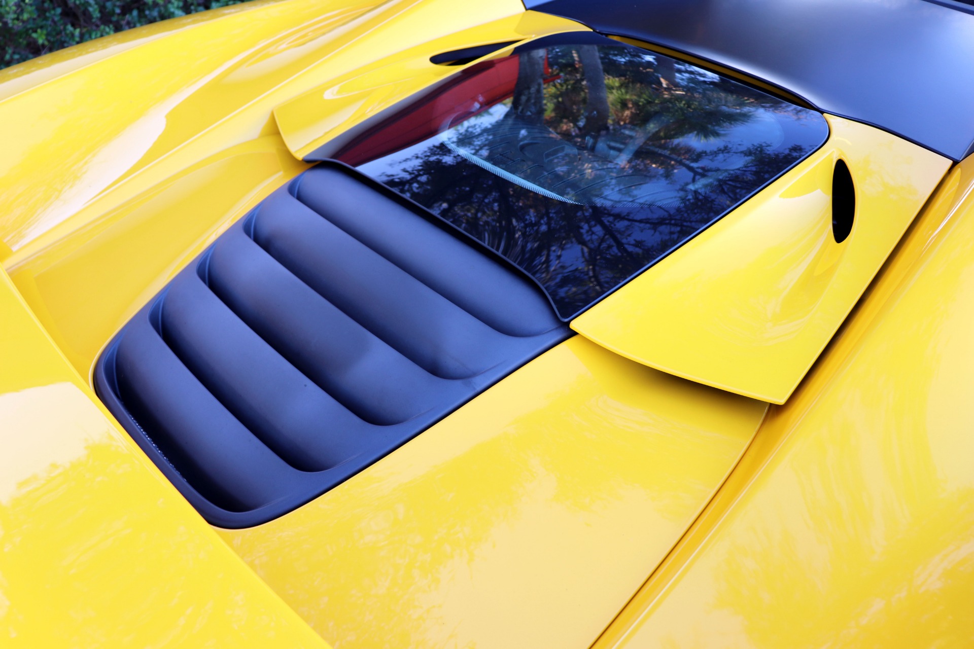 Used-2014-McLaren-MP4-12C-Spider