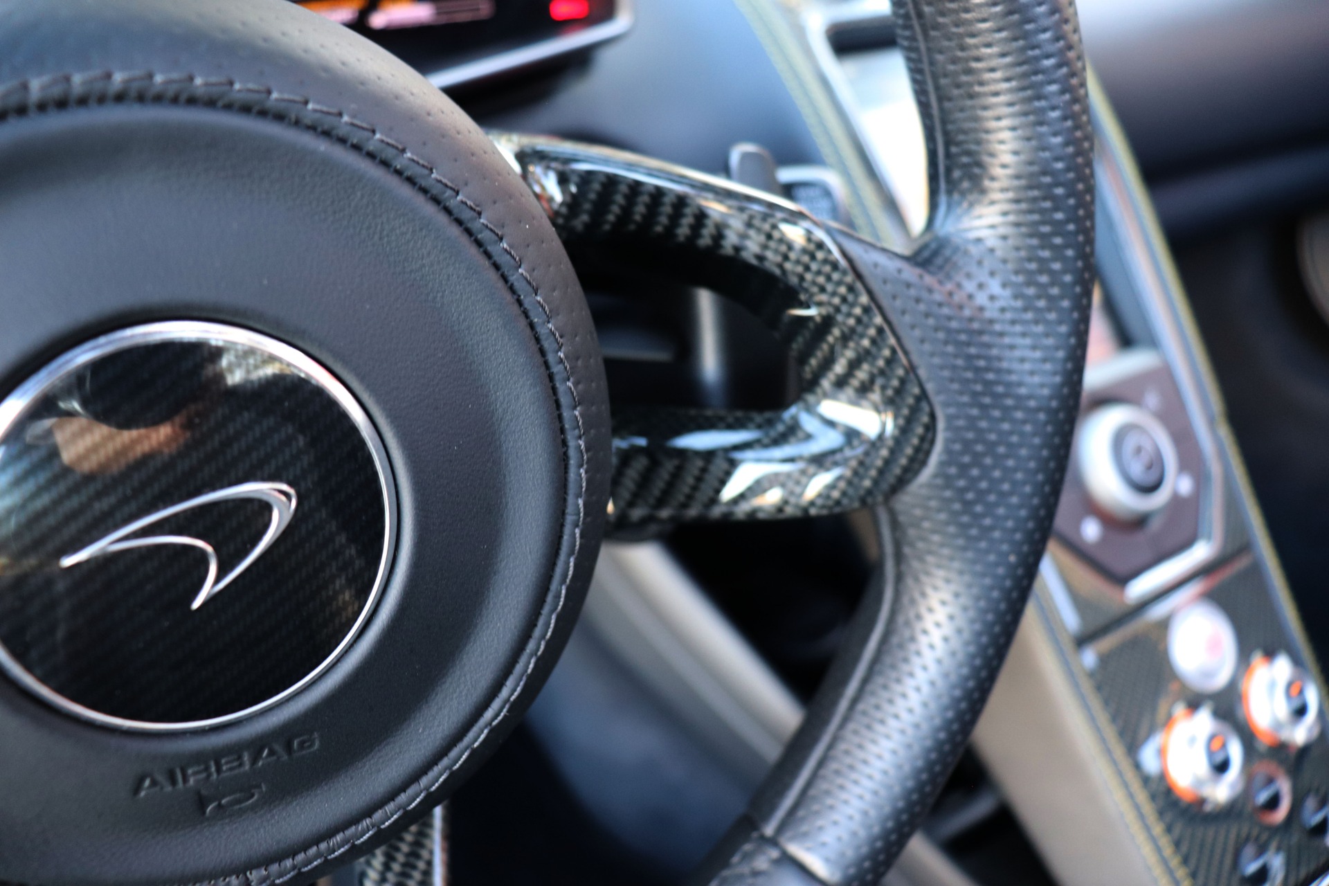 Used-2014-McLaren-MP4-12C-Spider