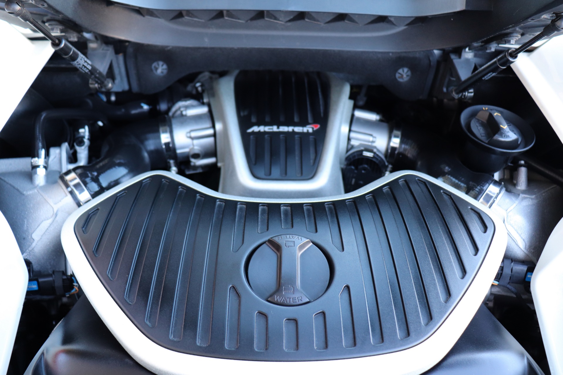 Used-2015-McLaren-650S-Spider