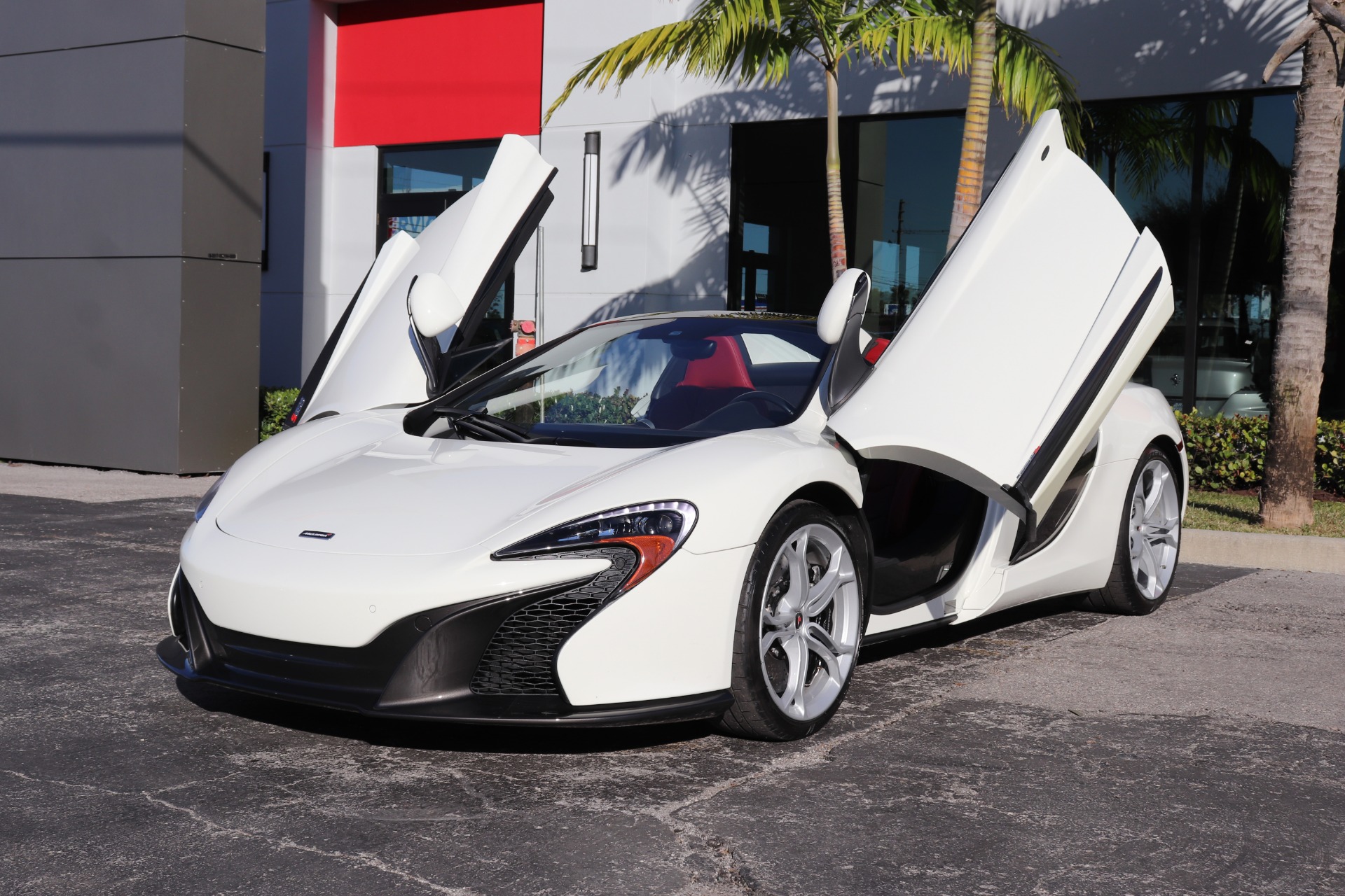 Used-2015-McLaren-650S-Spider