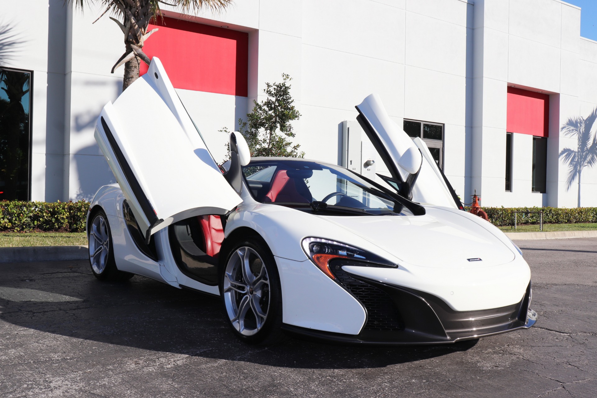 Used-2015-McLaren-650S-Spider