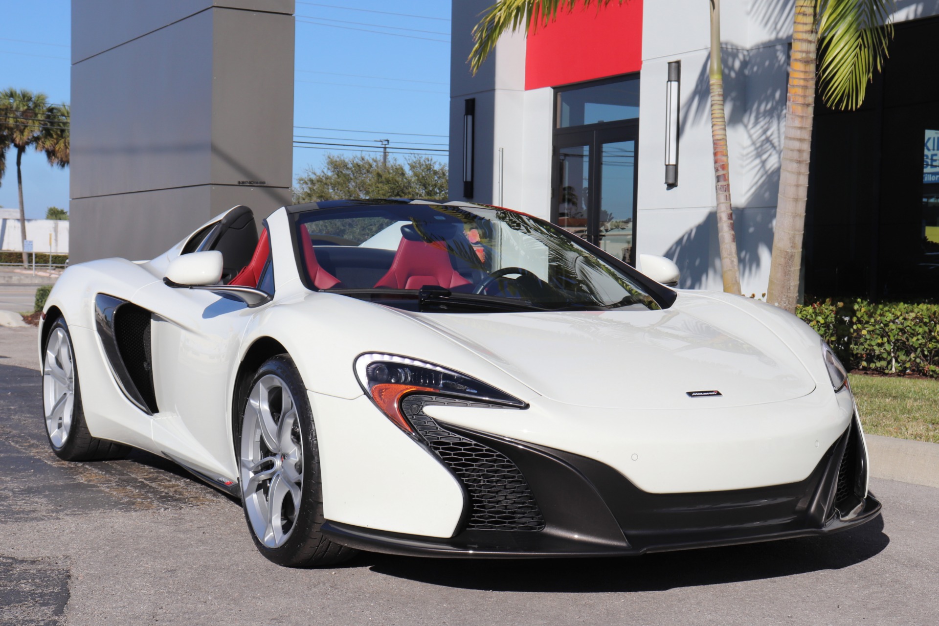 Used-2015-McLaren-650S-Spider