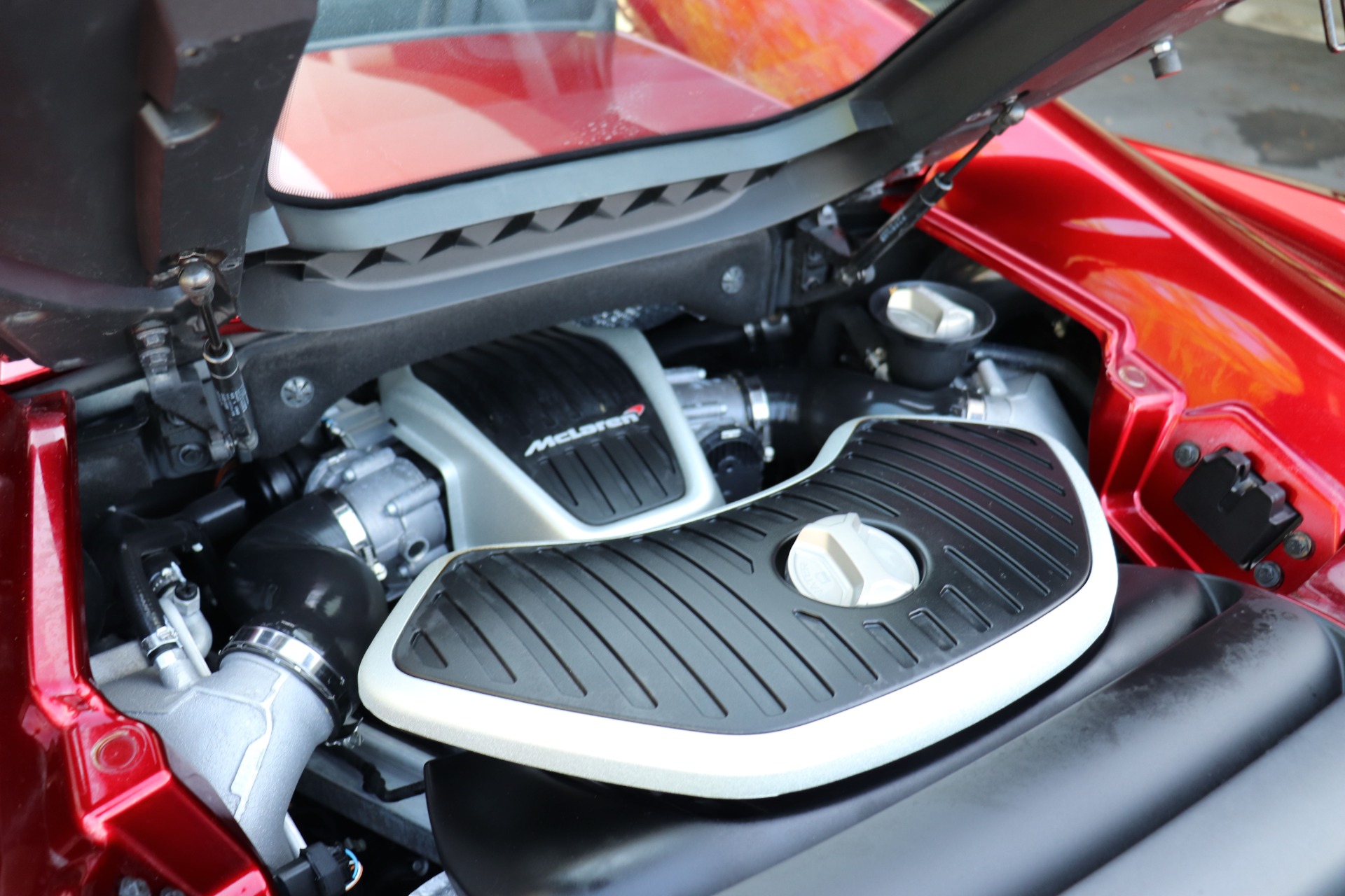 Used-2015-McLaren-650S-Spider