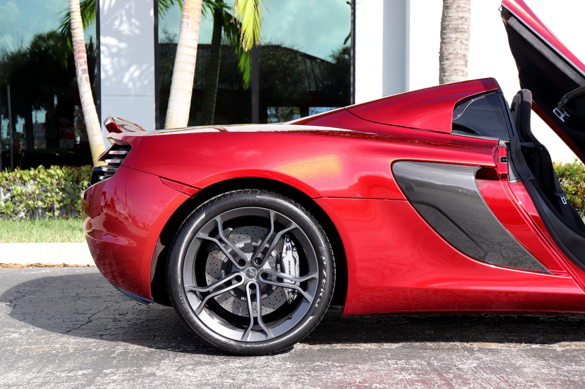 Used-2015-McLaren-650S-Spider