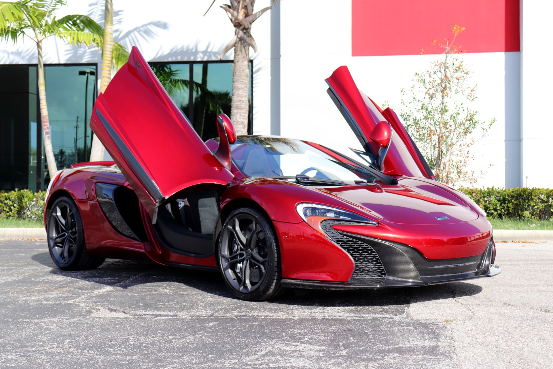 Used-2015-McLaren-650S-Spider